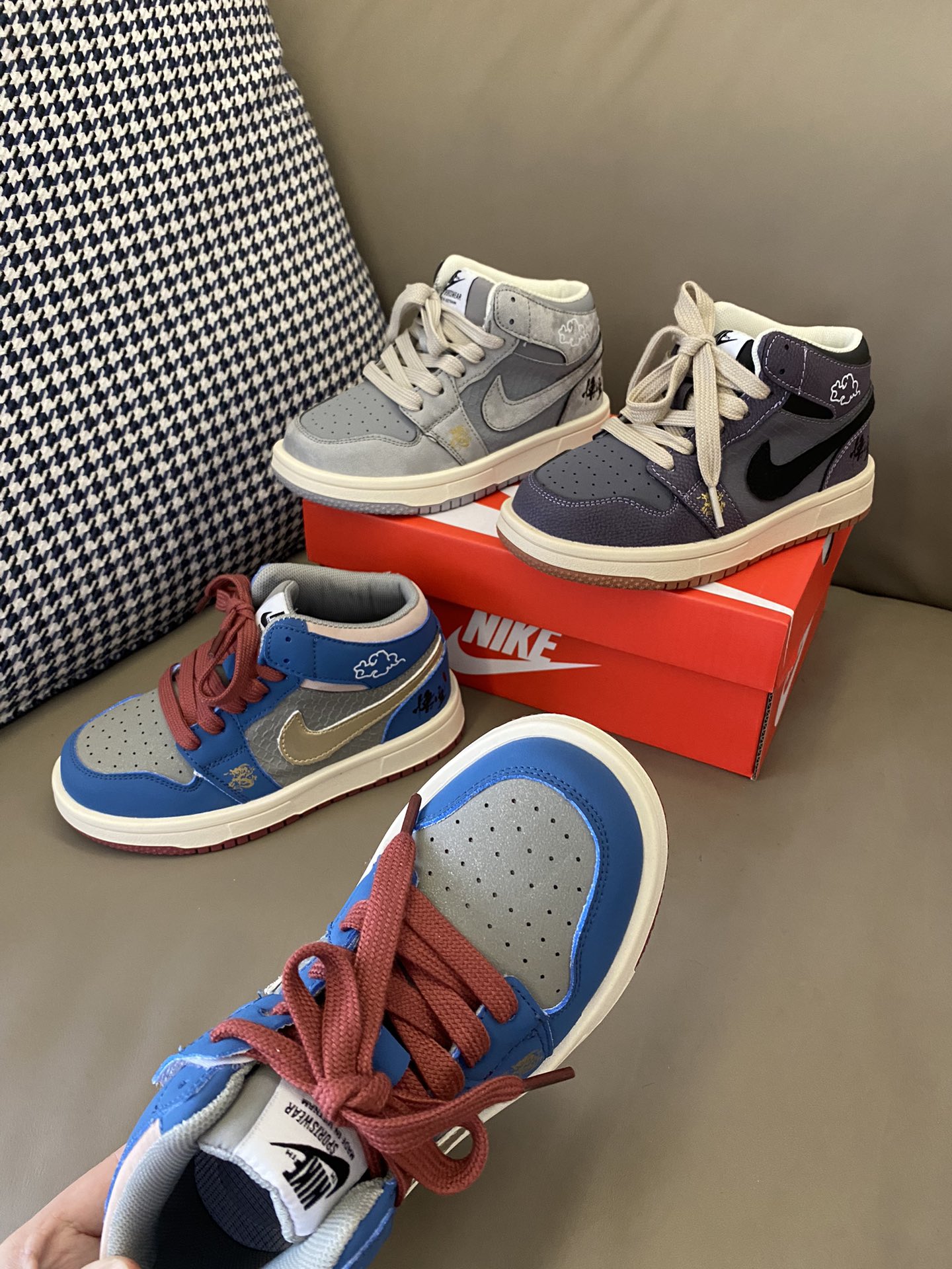 图片[6]-原图直出🌟 巨燃巨炸巨好穿的运动鞋来咯 实穿性与高颜值并存的一款😍可调节松紧搭配加大开口，穿脱超级方便✅柔韧灵活橡胶鞋底结合泡绵鞋底行走自如🥳-选品中心