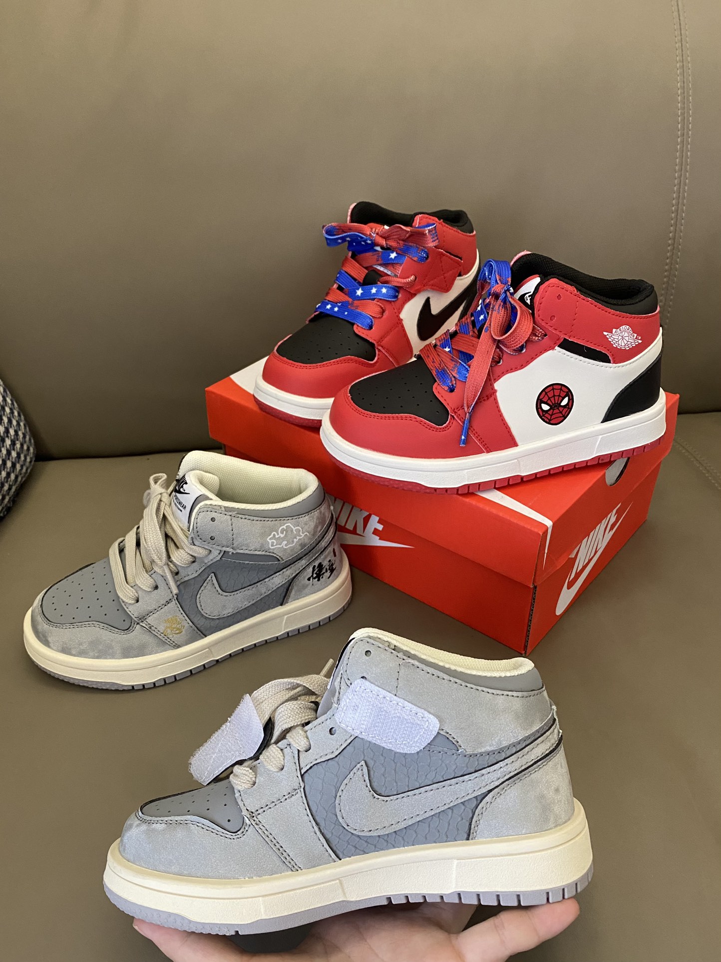 图片[3]-原图直出🌟 巨燃巨炸巨好穿的运动鞋来咯 实穿性与高颜值并存的一款😍可调节松紧搭配加大开口，穿脱超级方便✅柔韧灵活橡胶鞋底结合泡绵鞋底行走自如🥳-选品中心