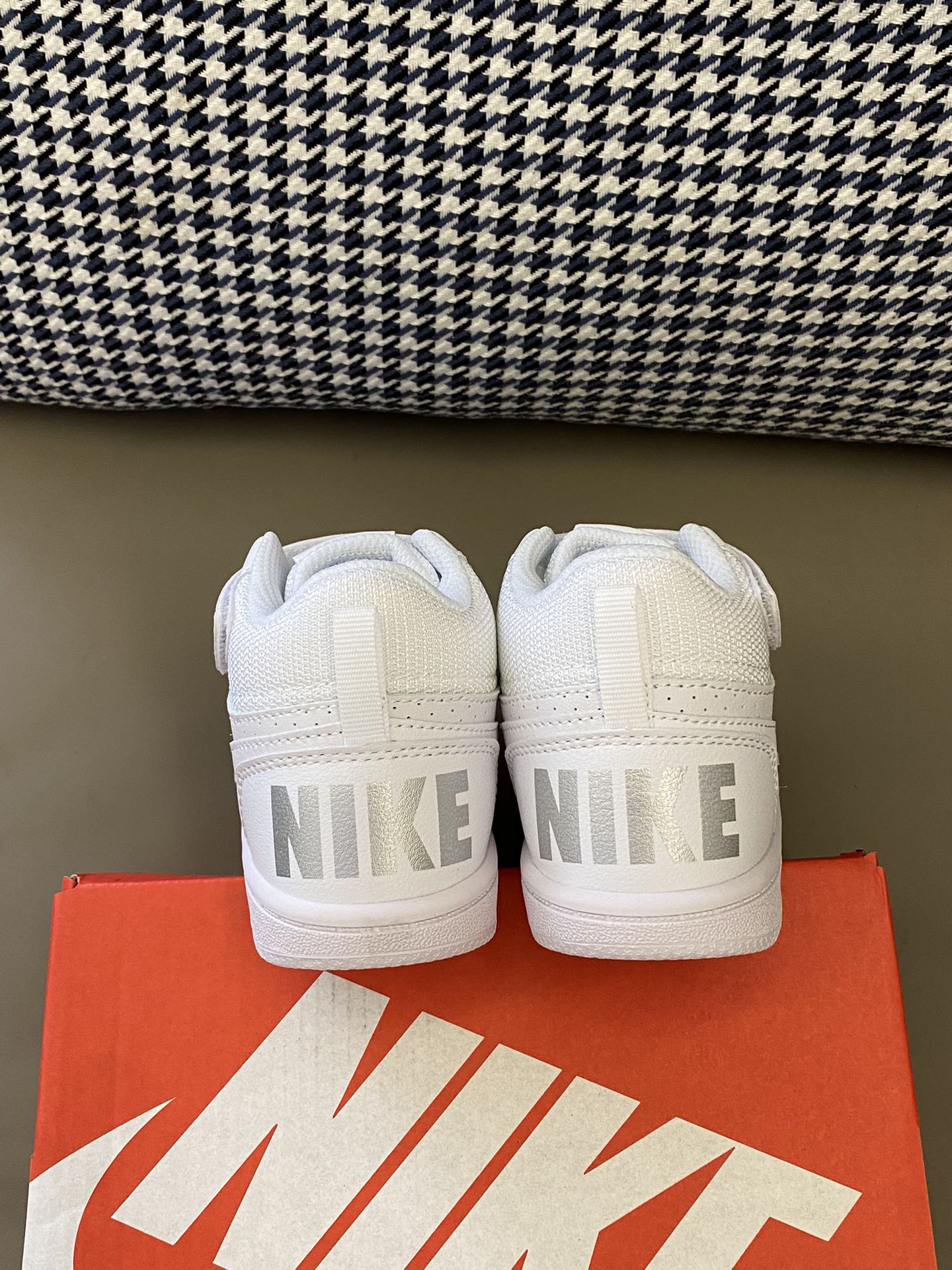 图片[4]-原图直出🌟 鞋面采用网孔设计清爽透气💨松紧带+魔术贴设计，方便宝贝穿脱✔️质量做工都很不错👍🏻鞋底软硬适中，很适合上学穿💯-选品中心