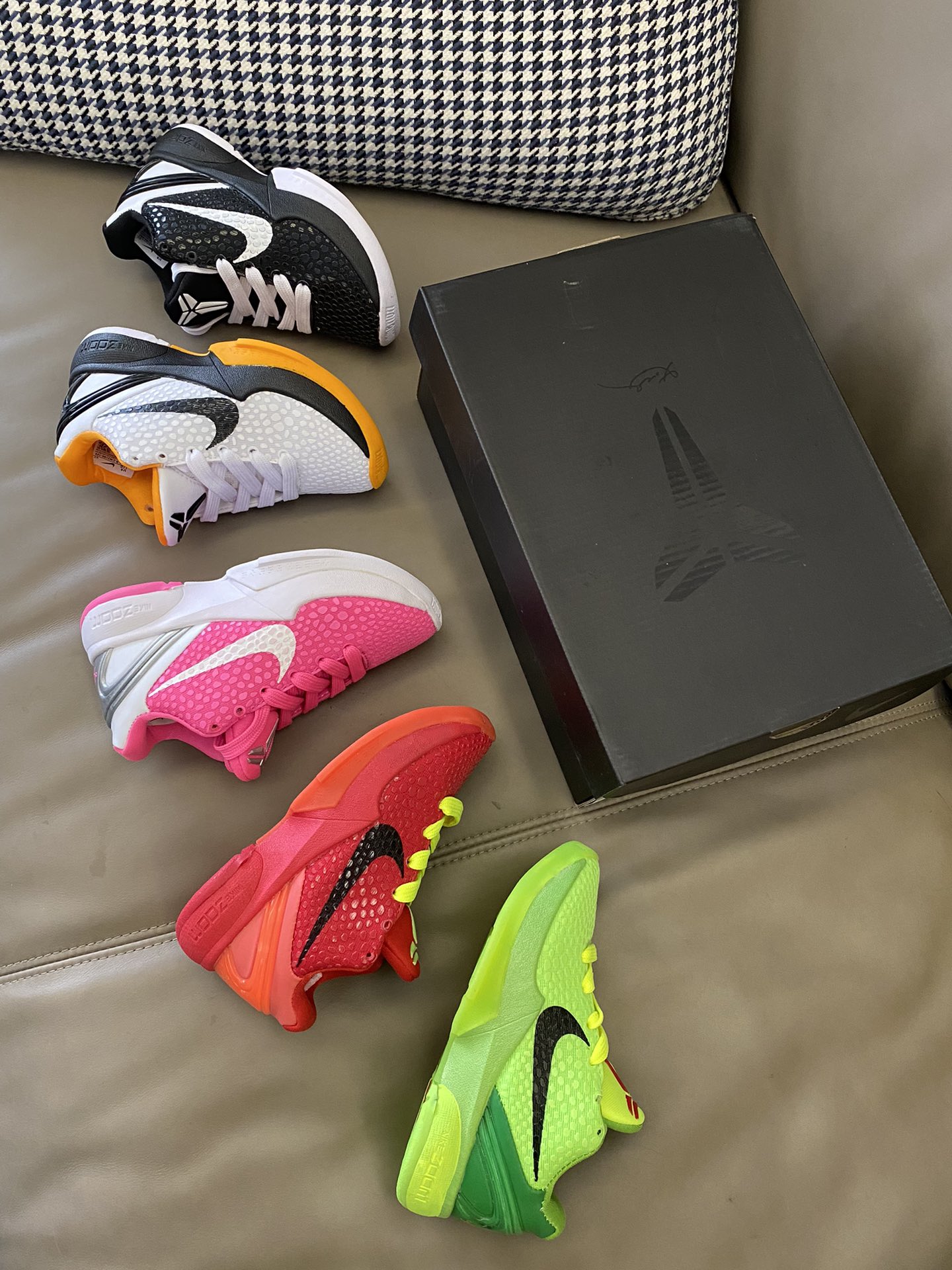 图片[5]-原图直出🌟 采用系带设计可自由调节松紧🤩后跟环绕下PU，足弓处的碳板以及恰到好处的防侧翻角，支撑性非常好👍🏻鞋底防滑耐磨✔️-选品中心