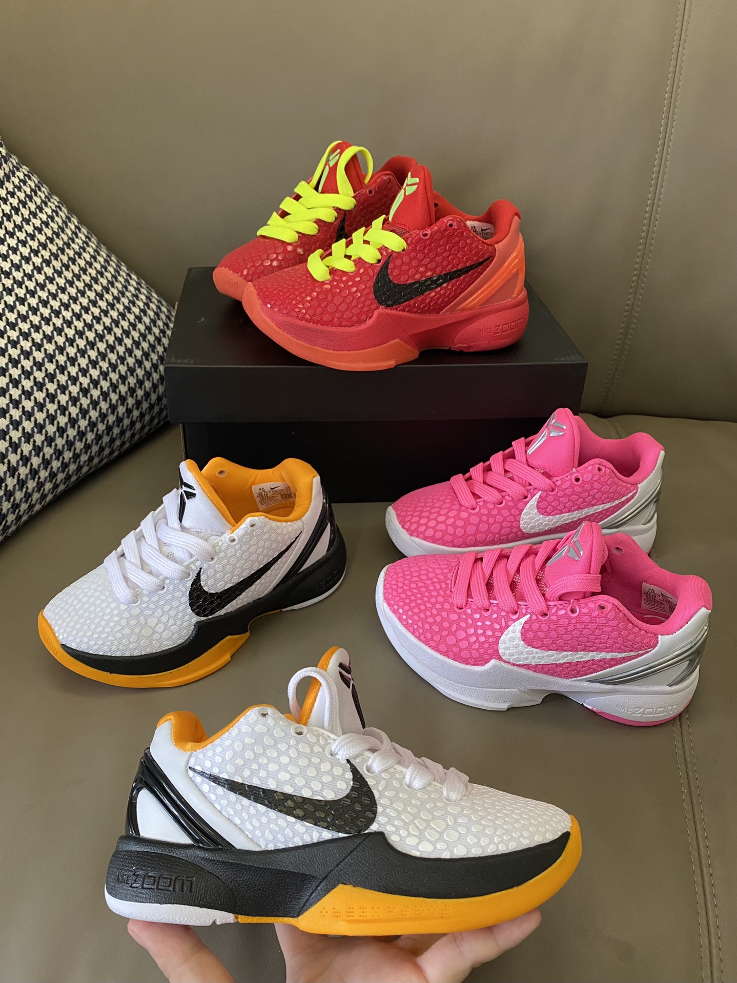 图片[3]-原图直出🌟 采用系带设计可自由调节松紧🤩后跟环绕下PU，足弓处的碳板以及恰到好处的防侧翻角，支撑性非常好👍🏻鞋底防滑耐磨✔️-选品中心