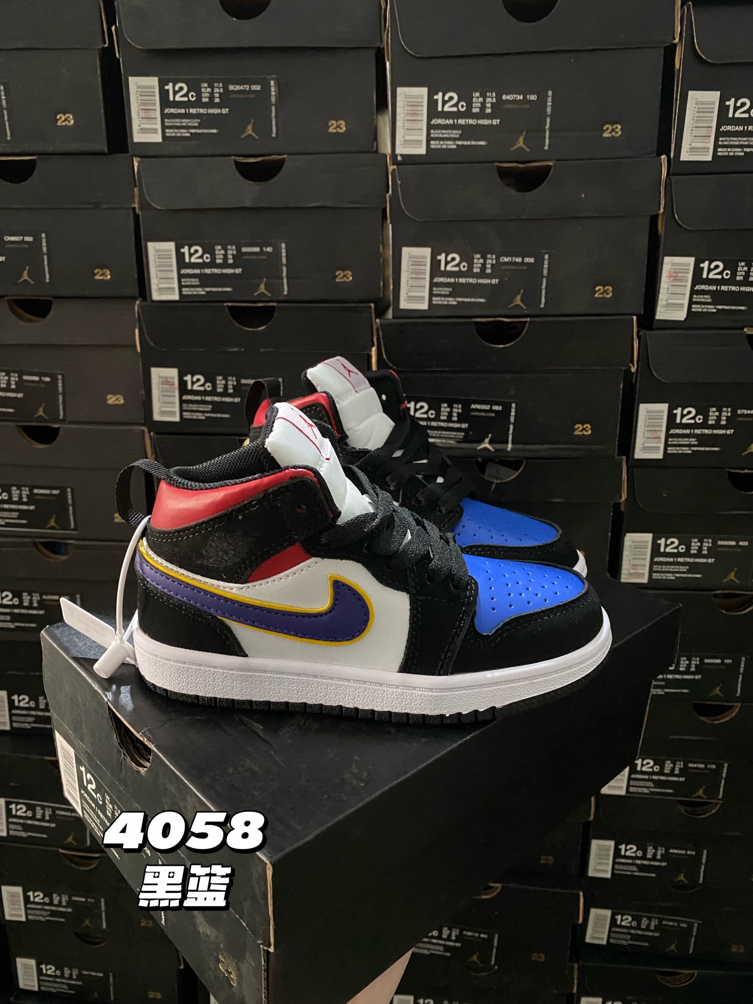 图片[9]-🆕新配色，秒杀 最高版本–乔1真标头层球鞋⚽️，尺码：22-37.5 真标头层aj1真的绝了❗️❗ 实在是太好看了，超级无敌百搭潮流，作为最经典的系列，它真的是当之无愧💪🏻💪🏻高版本，老粉必入！-选品中心