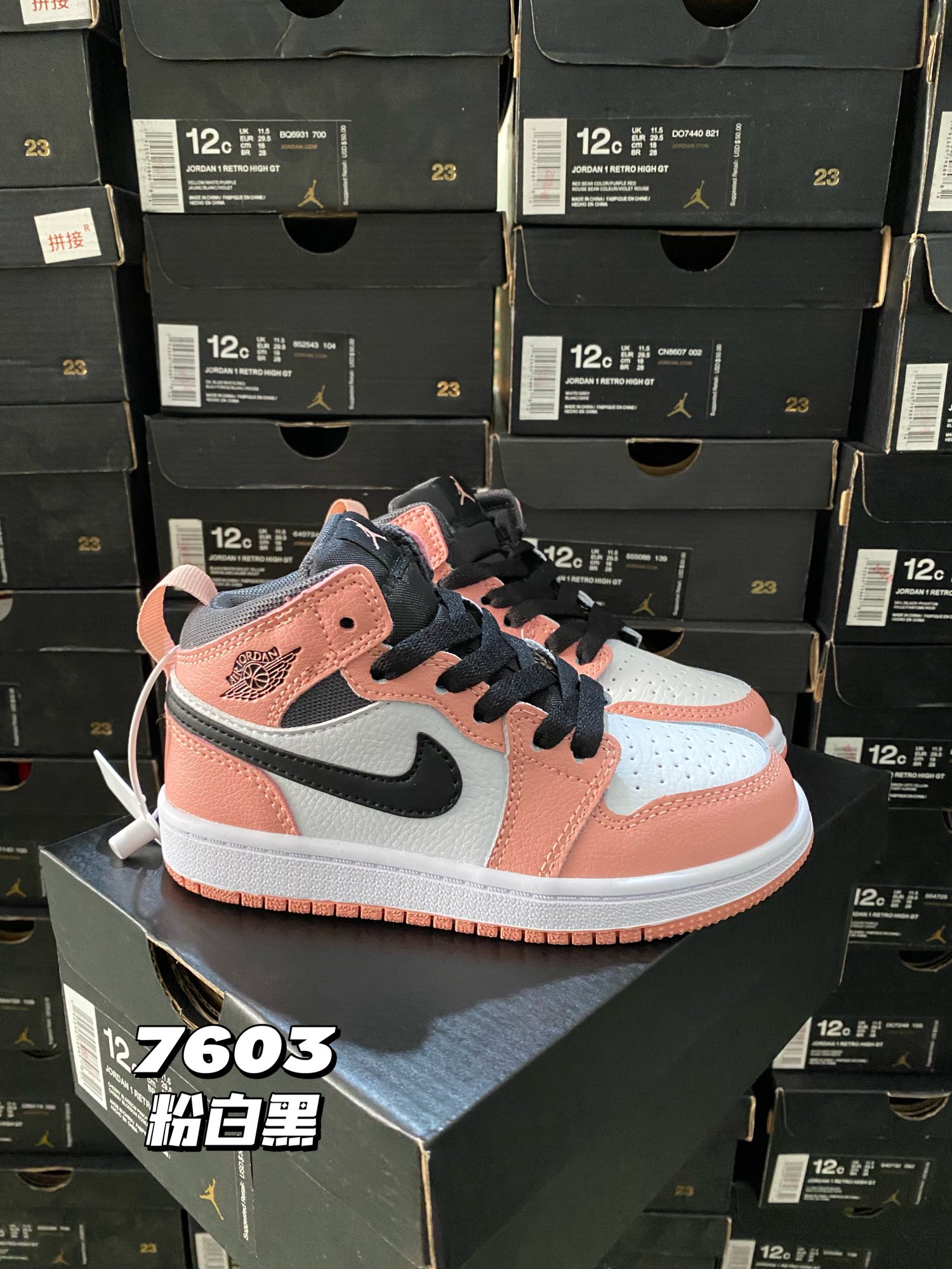 🆕新配色,秒杀 最高版本–乔1真标头层球鞋⚽️,尺码:22-37.5 真标头层aj1真的绝了❗️❗ 实在是太好看了,超级无敌百搭潮流,作为最经典的系列,它真的是当之无愧💪🏻💪🏻高版本,老粉必入!-选品中心