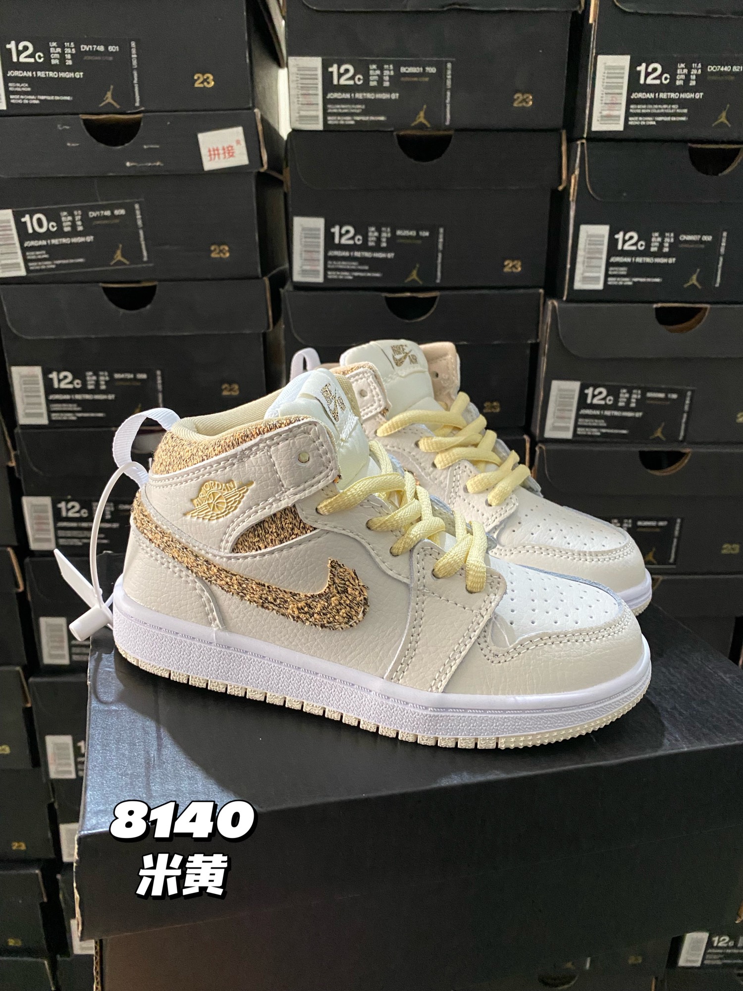 🆕新配色，秒杀 最高版本--乔1真标头层球鞋⚽️，尺码：22-37.5 真标头层aj1真的绝了❗️❗ 实在是太好看了，超级无敌百搭潮流，作为最经典的系列，它真的是当之无愧💪🏻💪🏻高版本，老粉必入！-选品中心