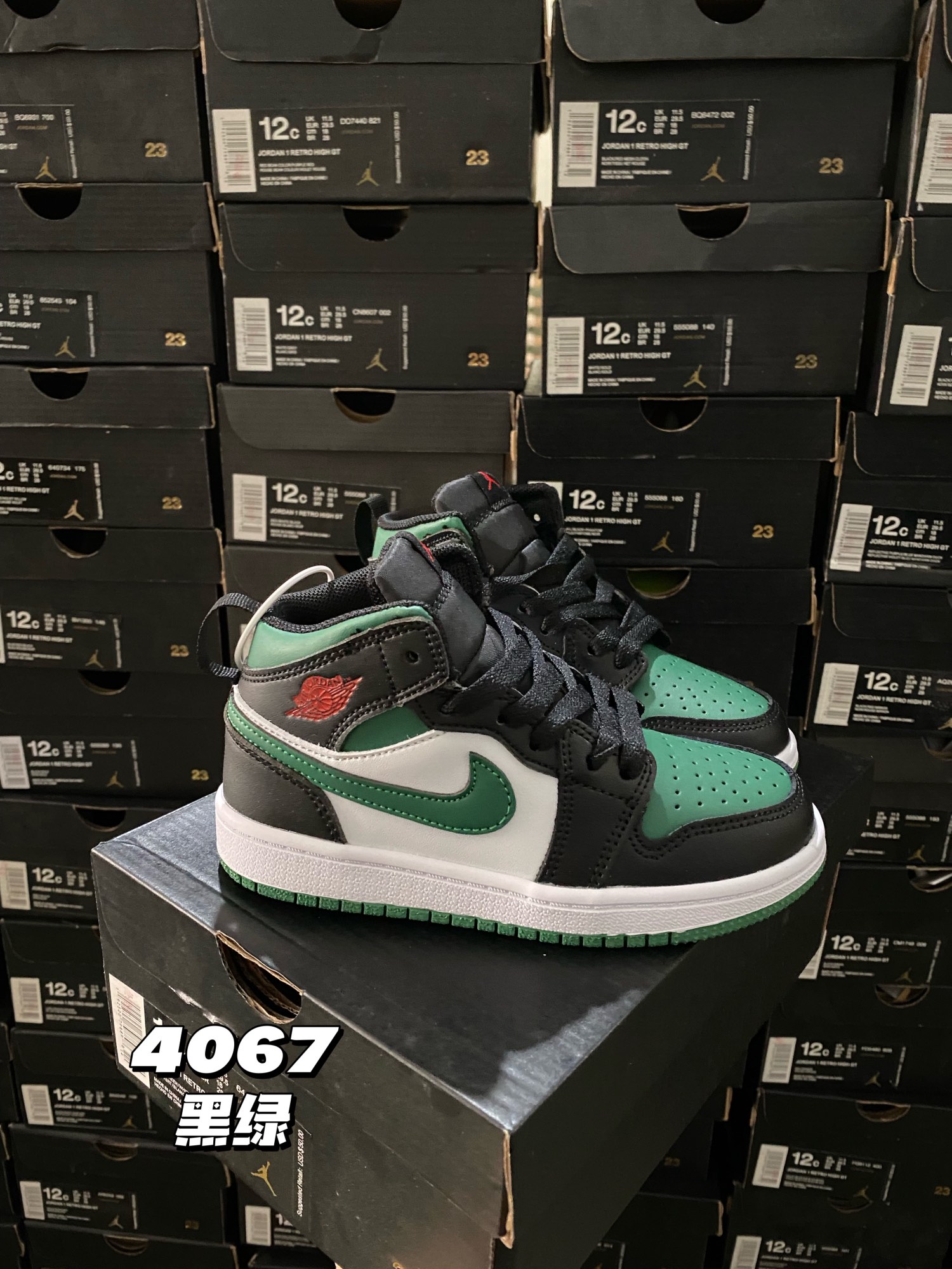 图片[9]-🆕新配色，秒杀 最高版本–乔1真标头层球鞋⚽️，尺码：22-37.5 真标头层aj1真的绝了❗️❗ 实在是太好看了，超级无敌百搭潮流，作为最经典的系列，它真的是当之无愧💪🏻💪🏻高版本，老粉必入！-选品中心