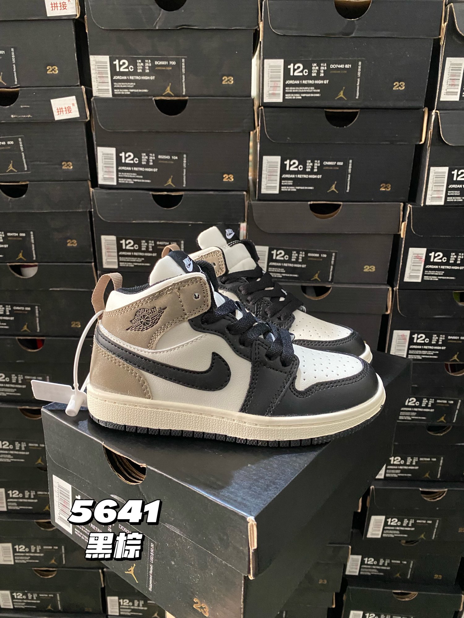 图片[6]-🆕新配色，秒杀 最高版本–乔1真标头层球鞋⚽️，尺码：22-37.5 真标头层aj1真的绝了❗️❗ 实在是太好看了，超级无敌百搭潮流，作为最经典的系列，它真的是当之无愧💪🏻💪🏻高版本，老粉必入！-选品中心