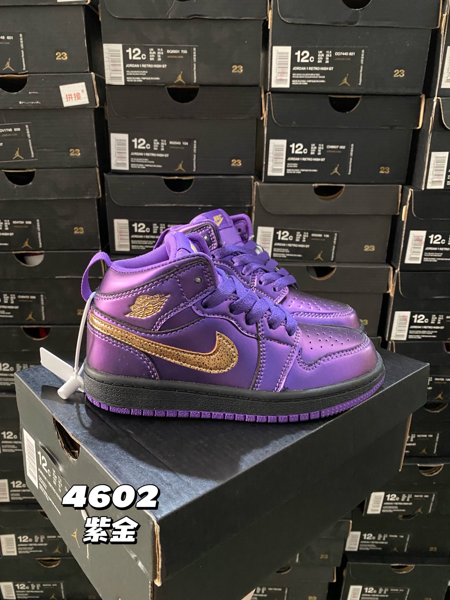 图片[9]-🆕新配色，秒杀 最高版本–乔1真标头层球鞋⚽️，尺码：22-37.5 真标头层aj1真的绝了❗️❗ 实在是太好看了，超级无敌百搭潮流，作为最经典的系列，它真的是当之无愧💪🏻💪🏻高版本，老粉必入！-选品中心