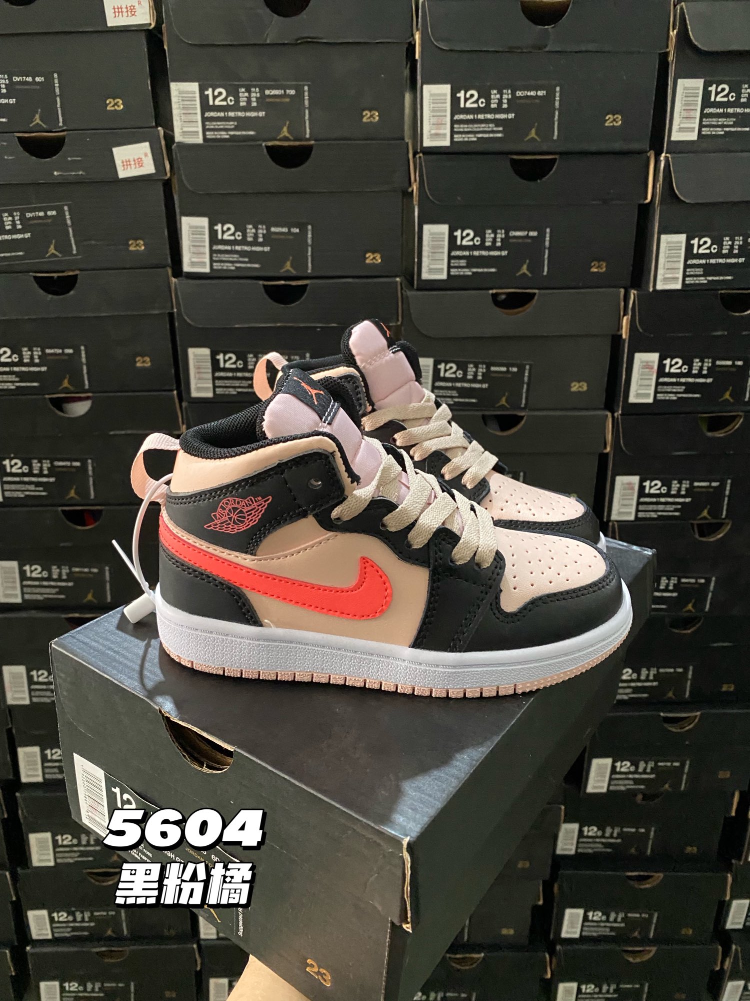 图片[4]-🆕新配色，秒杀 最高版本–乔1真标头层球鞋⚽️，尺码：22-37.5 真标头层aj1真的绝了❗️❗ 实在是太好看了，超级无敌百搭潮流，作为最经典的系列，它真的是当之无愧💪🏻💪🏻高版本，老粉必入！-选品中心