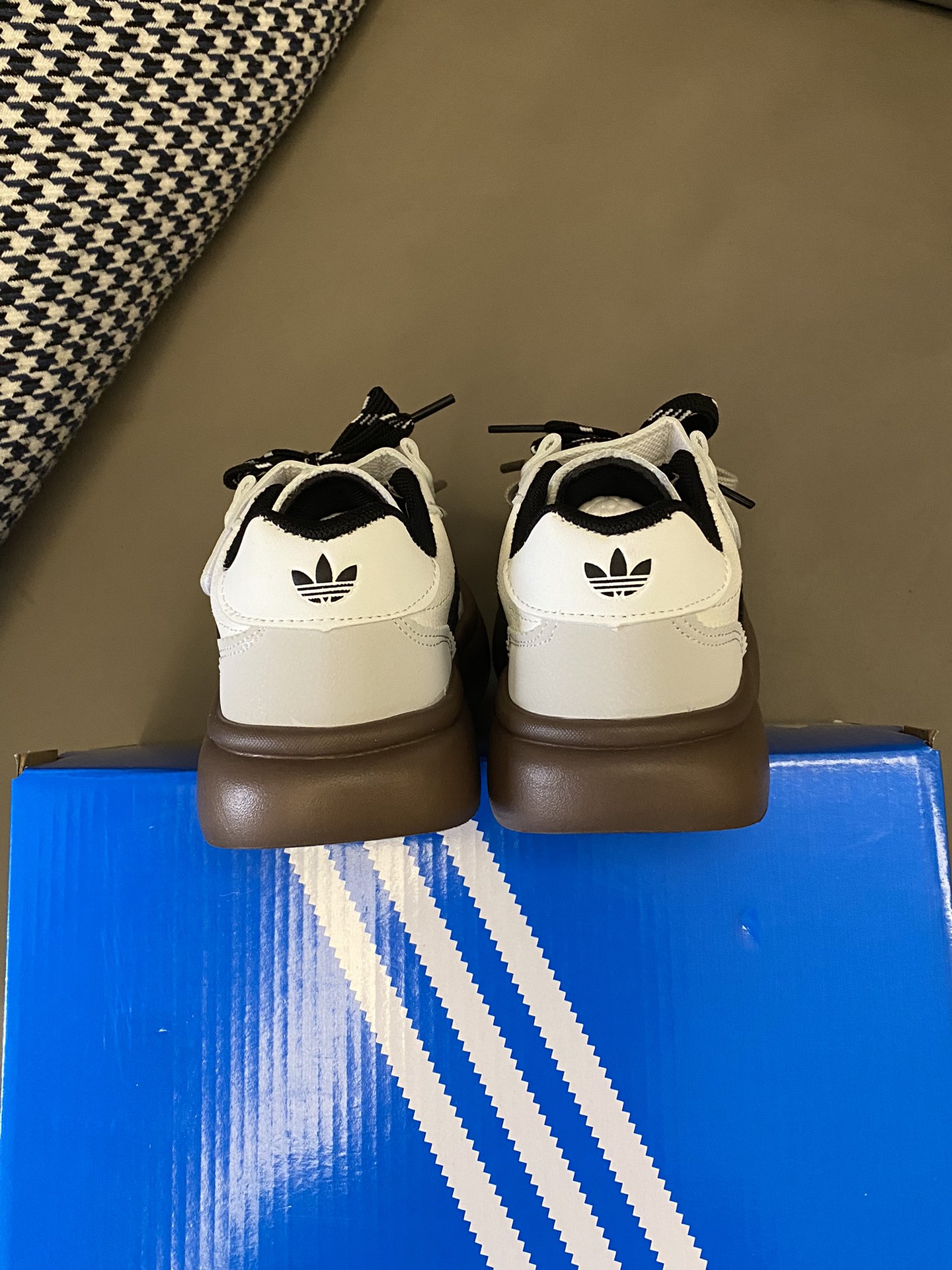 图片[7]-原图直出🌟 潮酷的外观设计，圆头的风格不仅让宝贝的双脚更加秀气😝还能有效避免脚趾受挤压的不适感😎固定双系带+魔术贴设计方便穿脱✔️脚感无敌轻盈🤗MNA283-选品中心