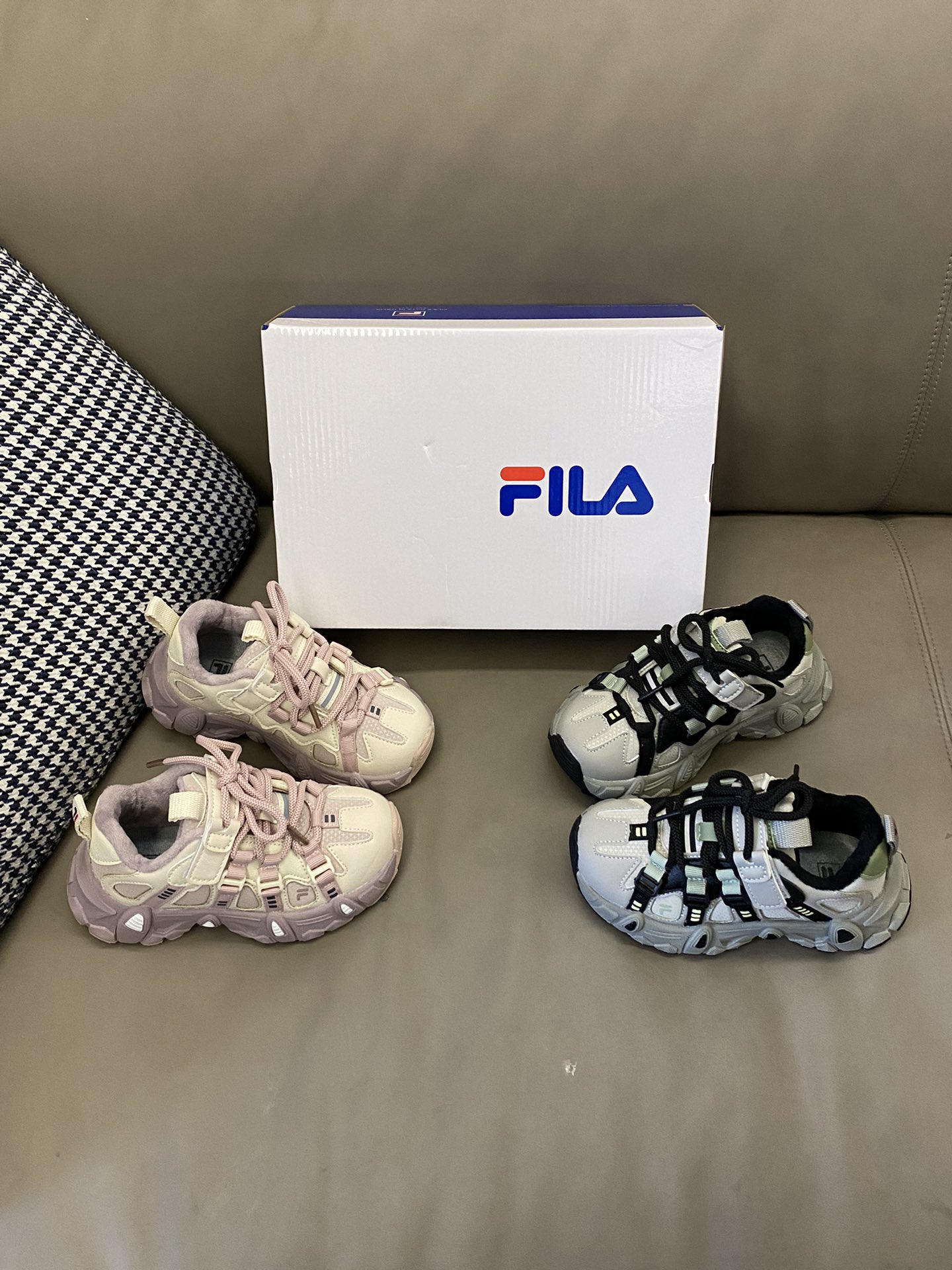 图片[8]-原图直出🌟 鞋面采用拼接材质，固定鞋带+魔术贴设计穿脱方便✔️内里加绒很保暖🔥出街即是亮点🤩简直不要太时尚😆最重要的是真的超轻超软弹～～-选品中心