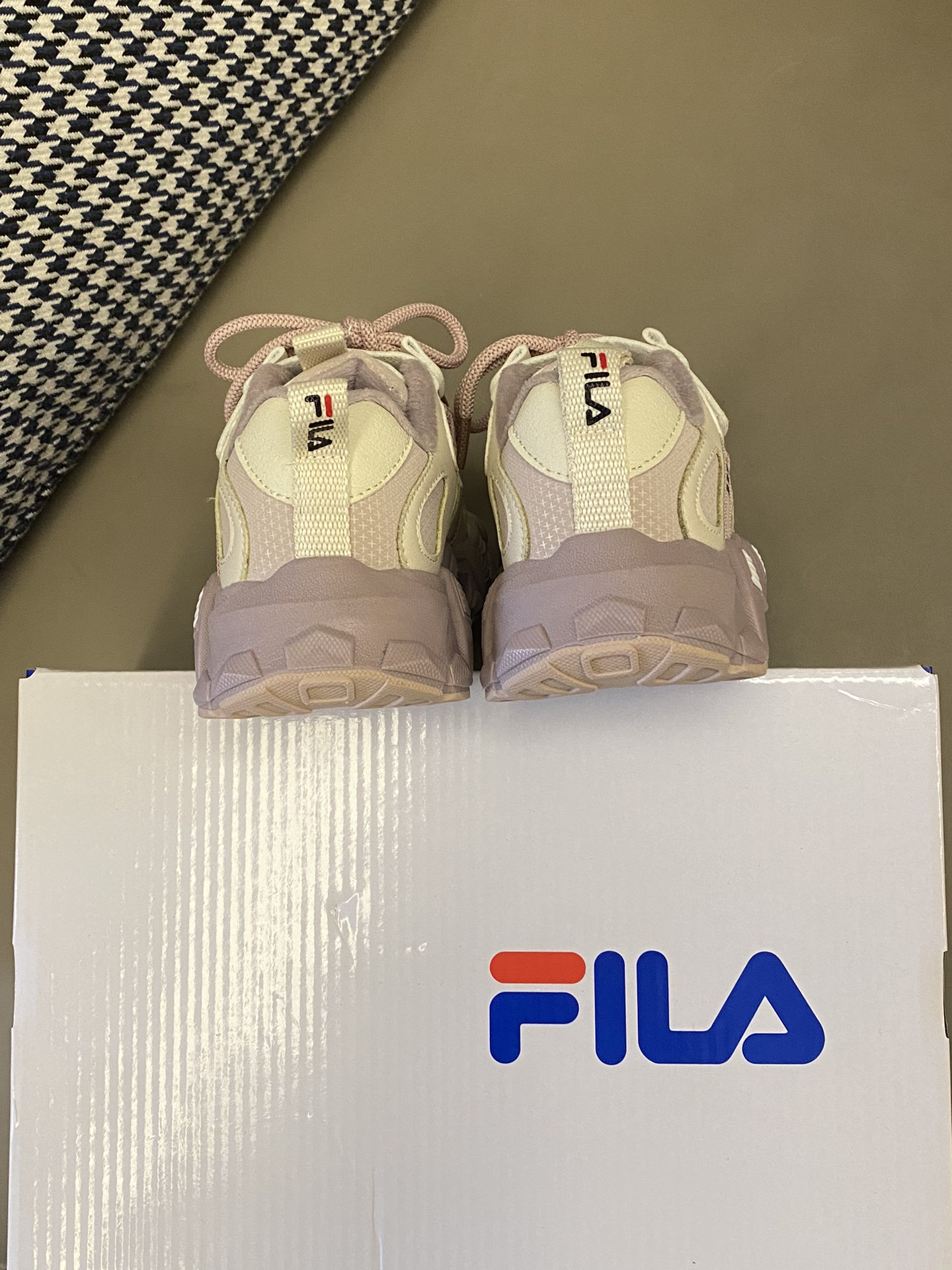 图片[7]-原图直出🌟 鞋面采用拼接材质，固定鞋带+魔术贴设计穿脱方便✔️内里加绒很保暖🔥出街即是亮点🤩简直不要太时尚😆最重要的是真的超轻超软弹～～-选品中心