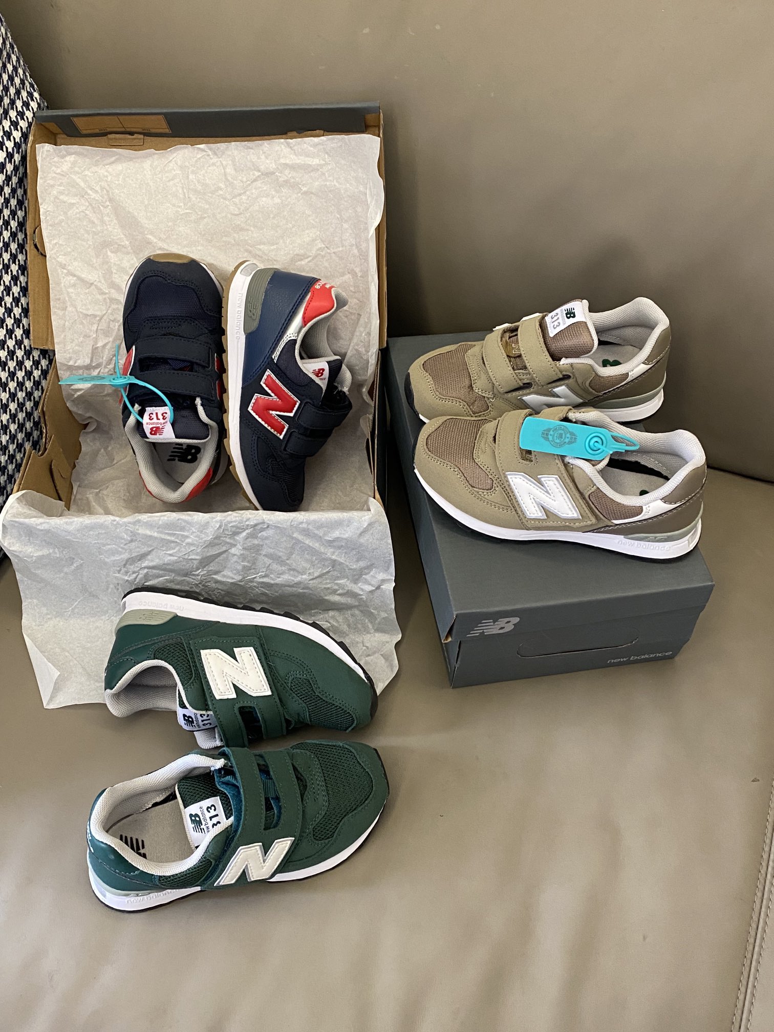 图片[3]-原图直出🌟 鞋面网眼设计透气不闷脚🦶🏻魔术贴设计穿脱超省时😎橡胶大底防滑耐磨✅整双鞋子复古感满满，脚感超赞👍🏻超好穿‼️-选品中心