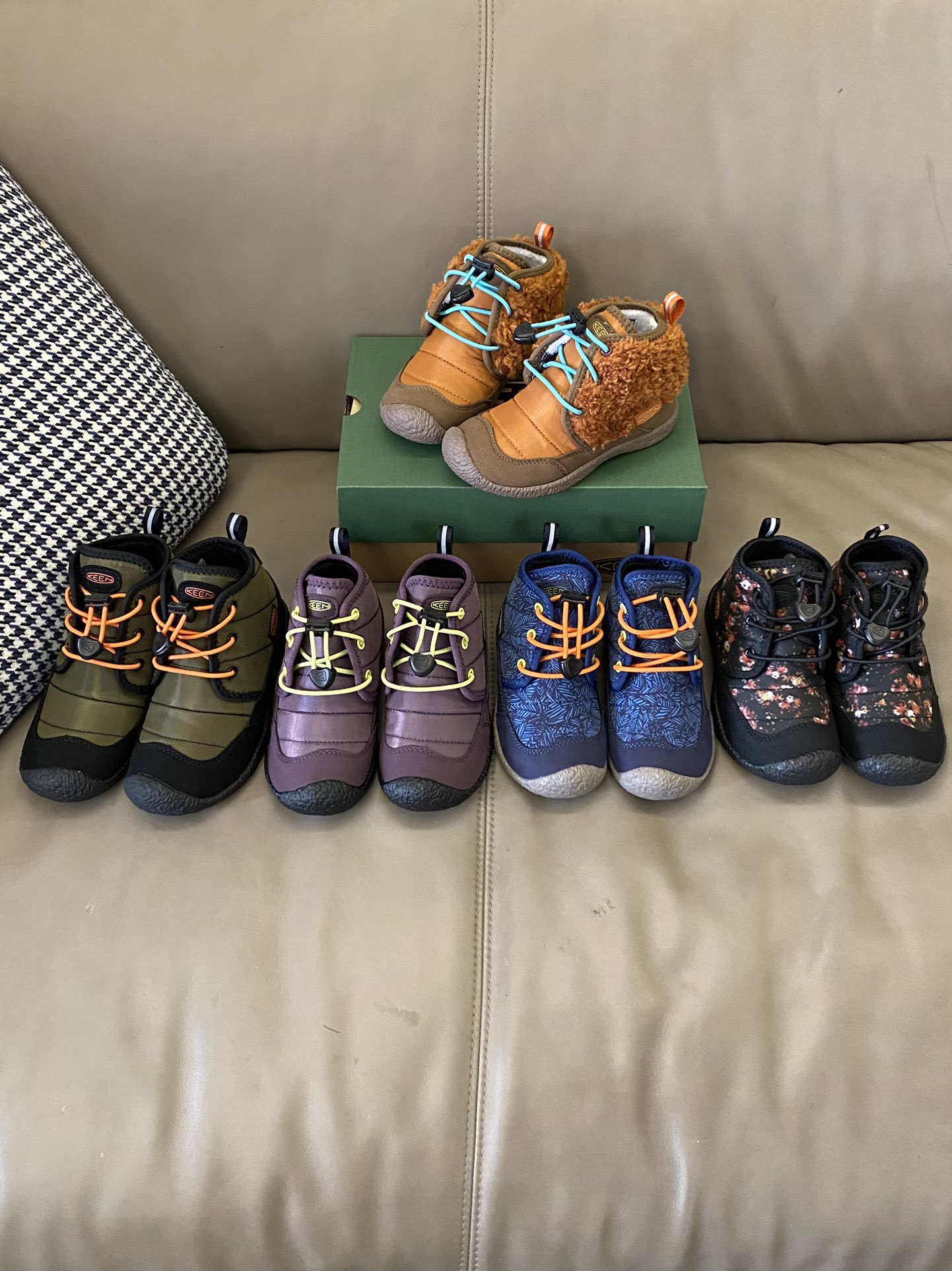 图片[5]-原图直出🌟 绝了你可以永远相信keen真是巨巨舒服😍鞋面采用麂皮拼接材质，松紧扣设计🉑自由调节松紧🤩内里加绒保暖亲肤透气🌬️鞋底防滑效果强👍🏻-选品中心