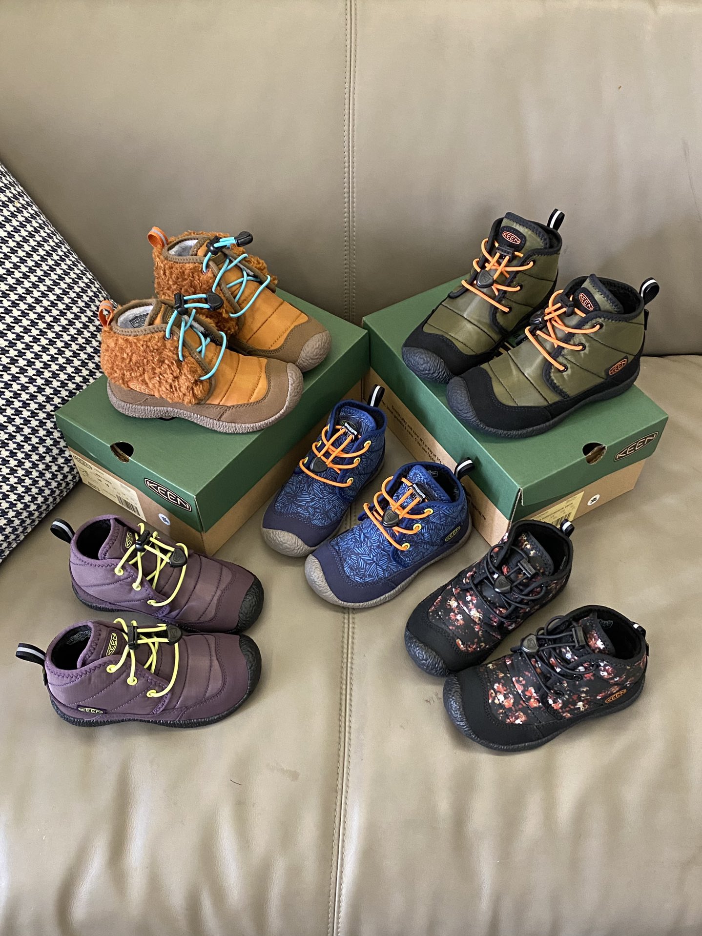 图片[6]-原图直出🌟 绝了你可以永远相信keen真是巨巨舒服😍鞋面采用麂皮拼接材质，松紧扣设计🉑自由调节松紧🤩内里加绒保暖亲肤透气🌬️鞋底防滑效果强👍🏻-选品中心