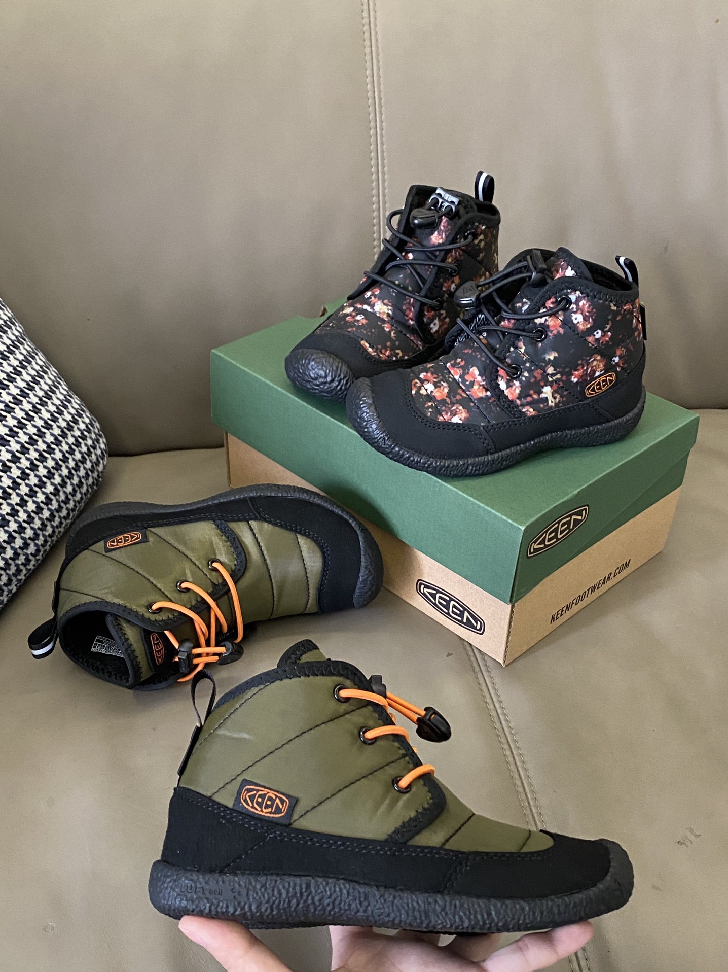 图片[3]-原图直出🌟 绝了你可以永远相信keen真是巨巨舒服😍鞋面采用麂皮拼接材质，松紧扣设计🉑自由调节松紧🤩内里加绒保暖亲肤透气🌬️鞋底防滑效果强👍🏻-选品中心