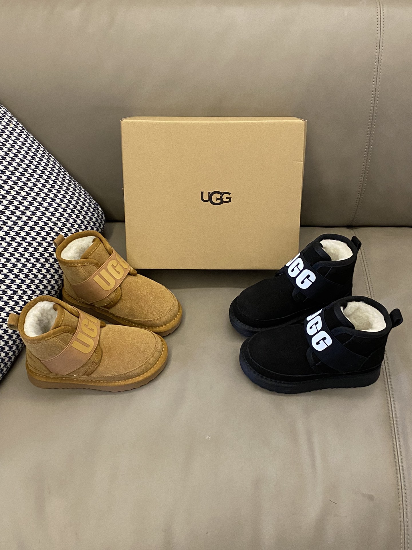 图片[8]-原图直出⭐️ UGG 棉鞋新款真的泰酷啦🥳鞋面采用优质面料潮流时尚🌟内里加绒非常保暖😍松紧带设计，方便调节松紧✅真正做到快速出街👻橡胶大底防滑耐磨✌🏻-选品中心