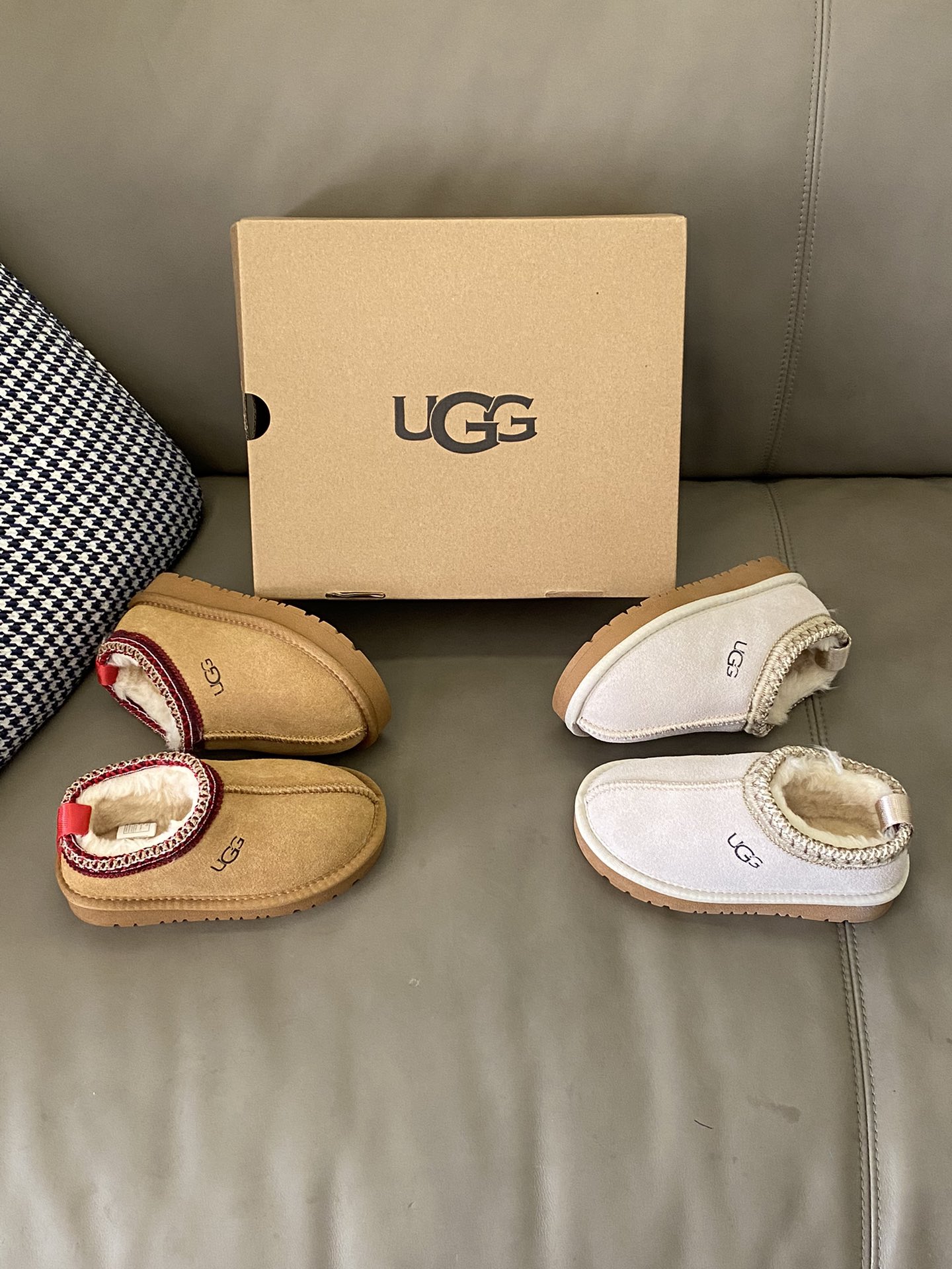 图片[8]-原图直出🌟 UGG民族风加绒雪地靴厚底增高，谁穿谁知道，踩着好舒服奶呼呼的很好穿😍经典耐看一脚蹬方便宝贝穿脱✅超厚实的内里毛绒绒的很保暖🔥简直一整个爱住💞-选品中心