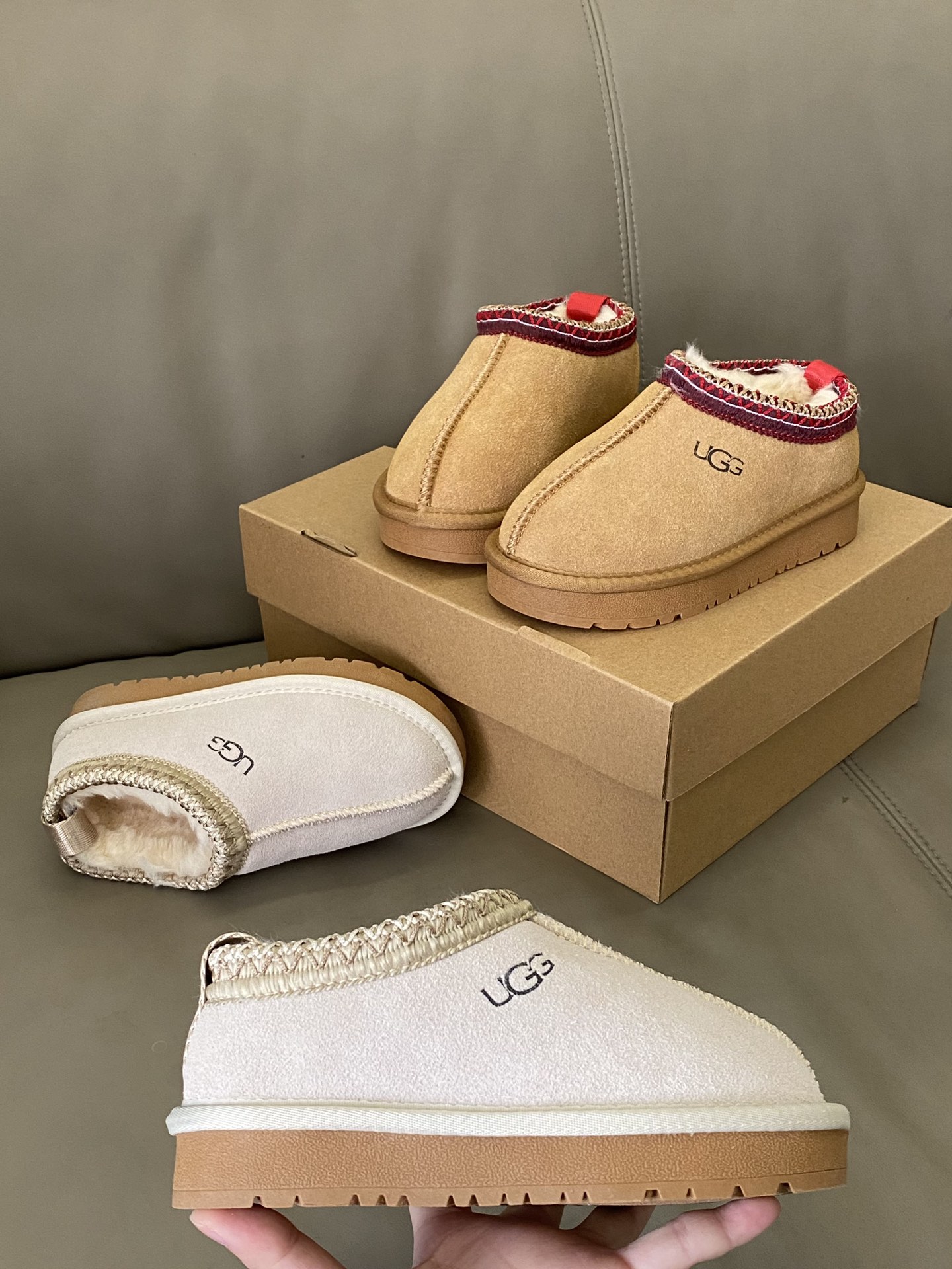 图片[6]-原图直出🌟 UGG民族风加绒雪地靴厚底增高，谁穿谁知道，踩着好舒服奶呼呼的很好穿😍经典耐看一脚蹬方便宝贝穿脱✅超厚实的内里毛绒绒的很保暖🔥简直一整个爱住💞-选品中心