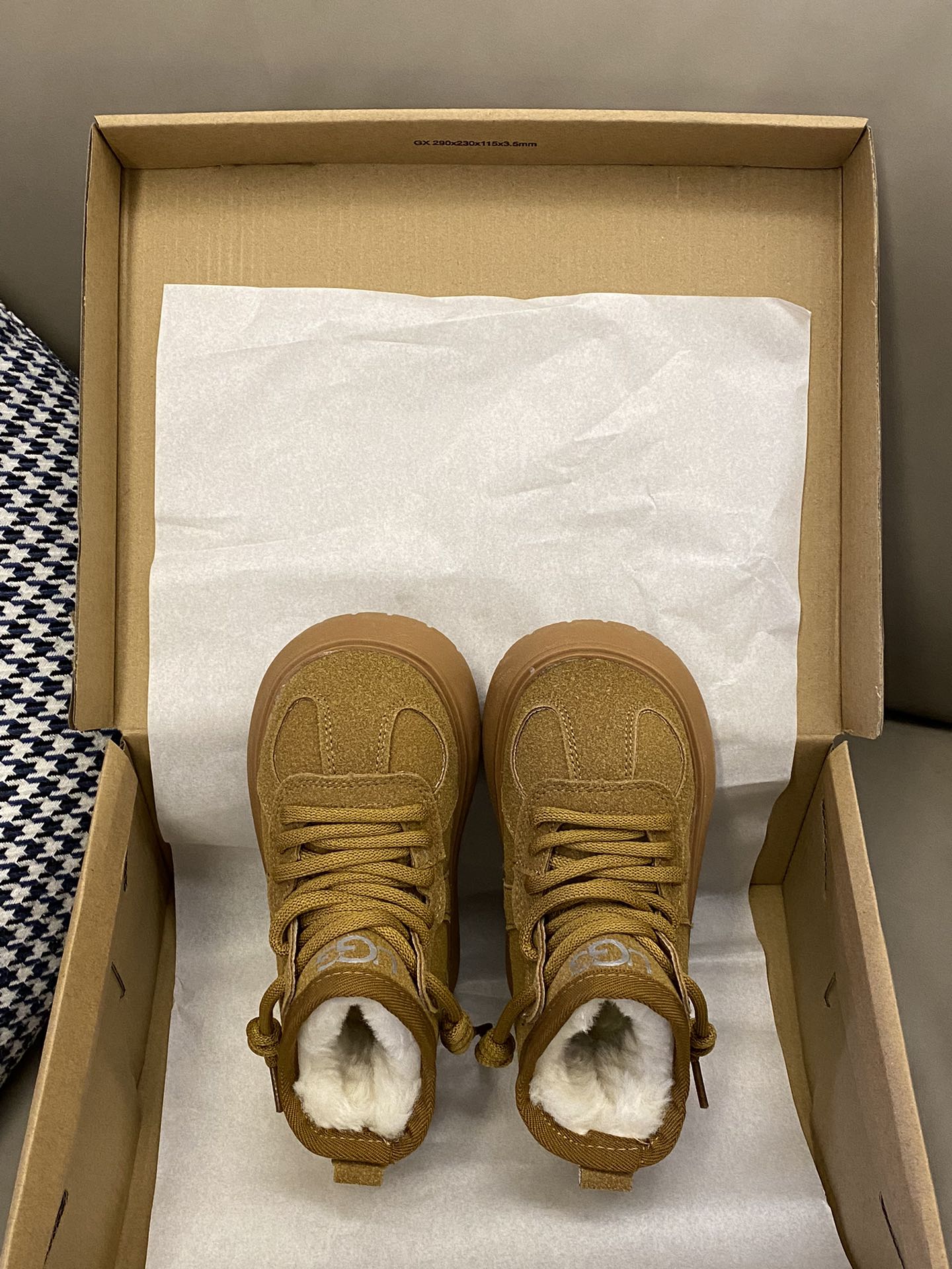 图片[2]-原图直出🌟 低筒大头厚绒雪地靴南方的宝宝们也可以穿😍整个鞋型好可爱😻一脚蹬设计穿脱方便✅内里加绒保暖舒适✌🏻橡胶鞋底防滑耐磨🥰JR121-选品中心