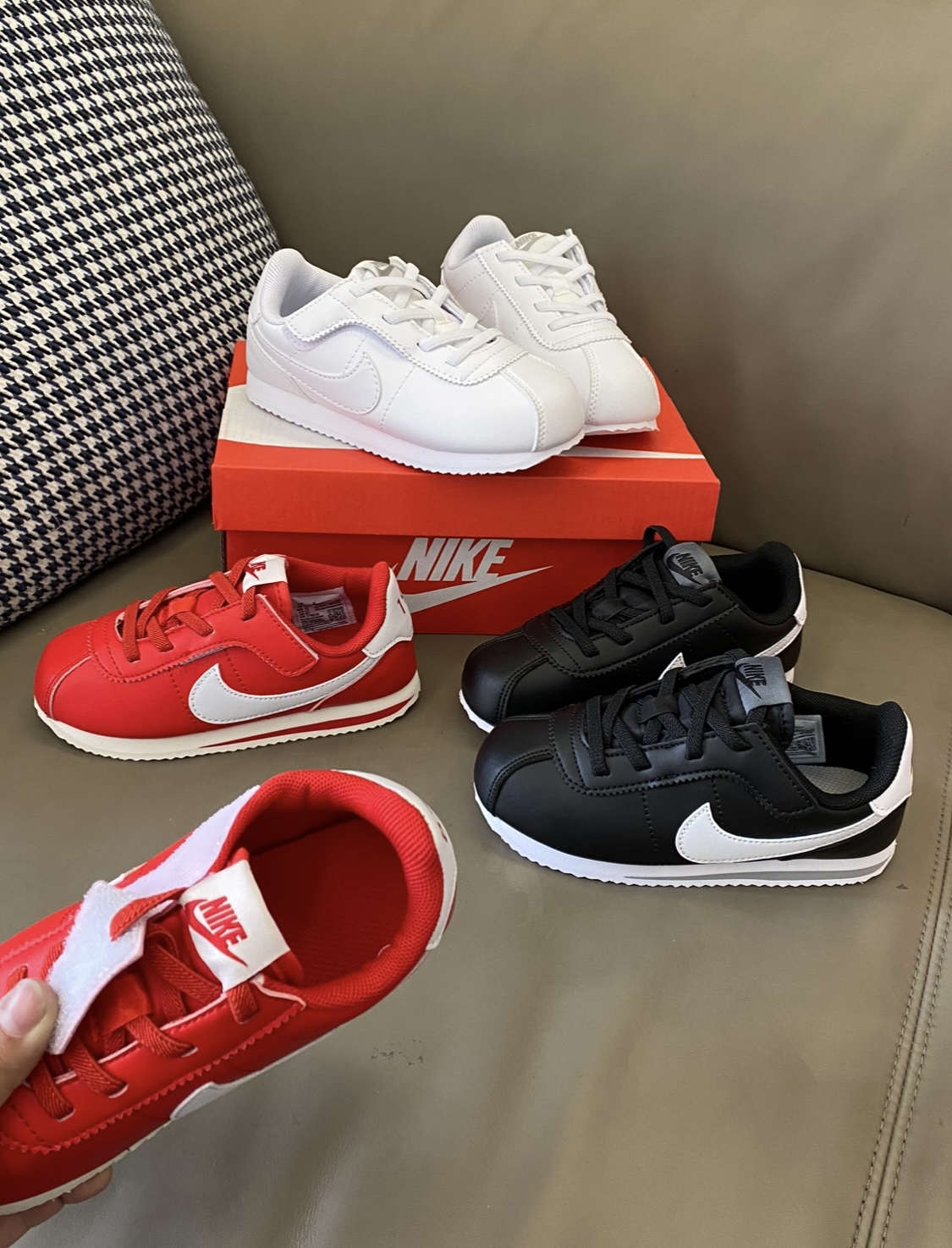 图片[7]-原图直出🌟 NK 阿甘儿童板鞋采用优质纳米皮+柔韧鞋底，奔跑跳跃不闷脚；防滑纹路设计，雨天湿滑也不怕，守护宝贝每一步稳稳当当！-选品中心