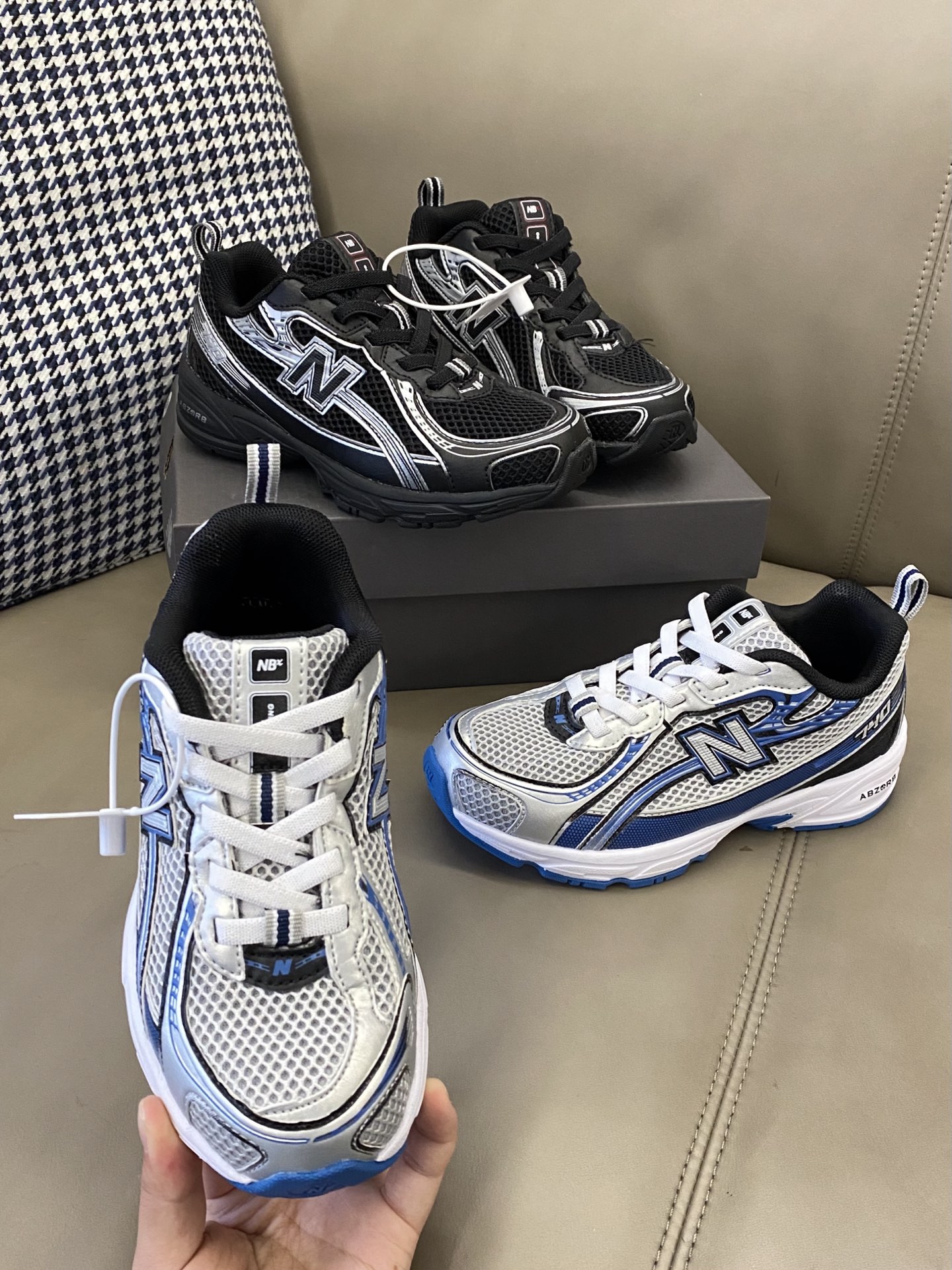 原图直出🌟 NB740 网面松紧带儿童老爹鞋👟鞋面网孔设计轻爽透气☁️松紧带设计，宝贝自己也能轻松穿稳💞早起上学再也不用和鞋带打架了🪢真的是一整个爱住🥳-选品中心
