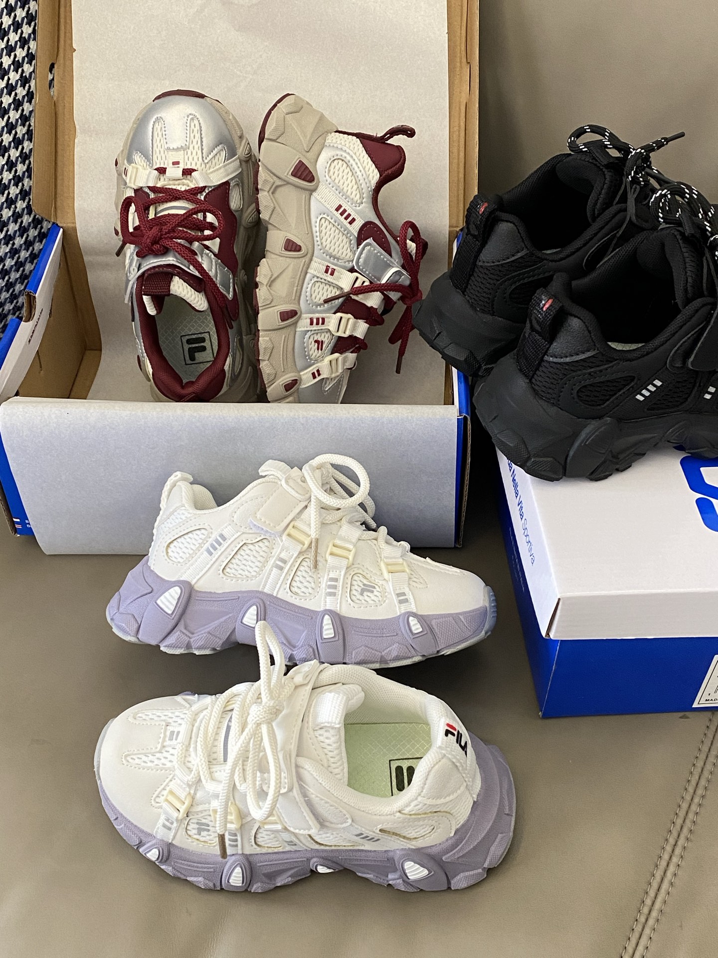 图片[3]-原图直出🌟 FL 网面魔术贴儿童登山鞋鞋带都是固定的不用担心会松开哦，内侧有个魔术贴，宝贝们自己穿脱都很方便😙特别友好贴心，方便又快捷，安利给宝妈们🤣鞋底的纹路也很清晰防滑耐磨🥰-选品中心