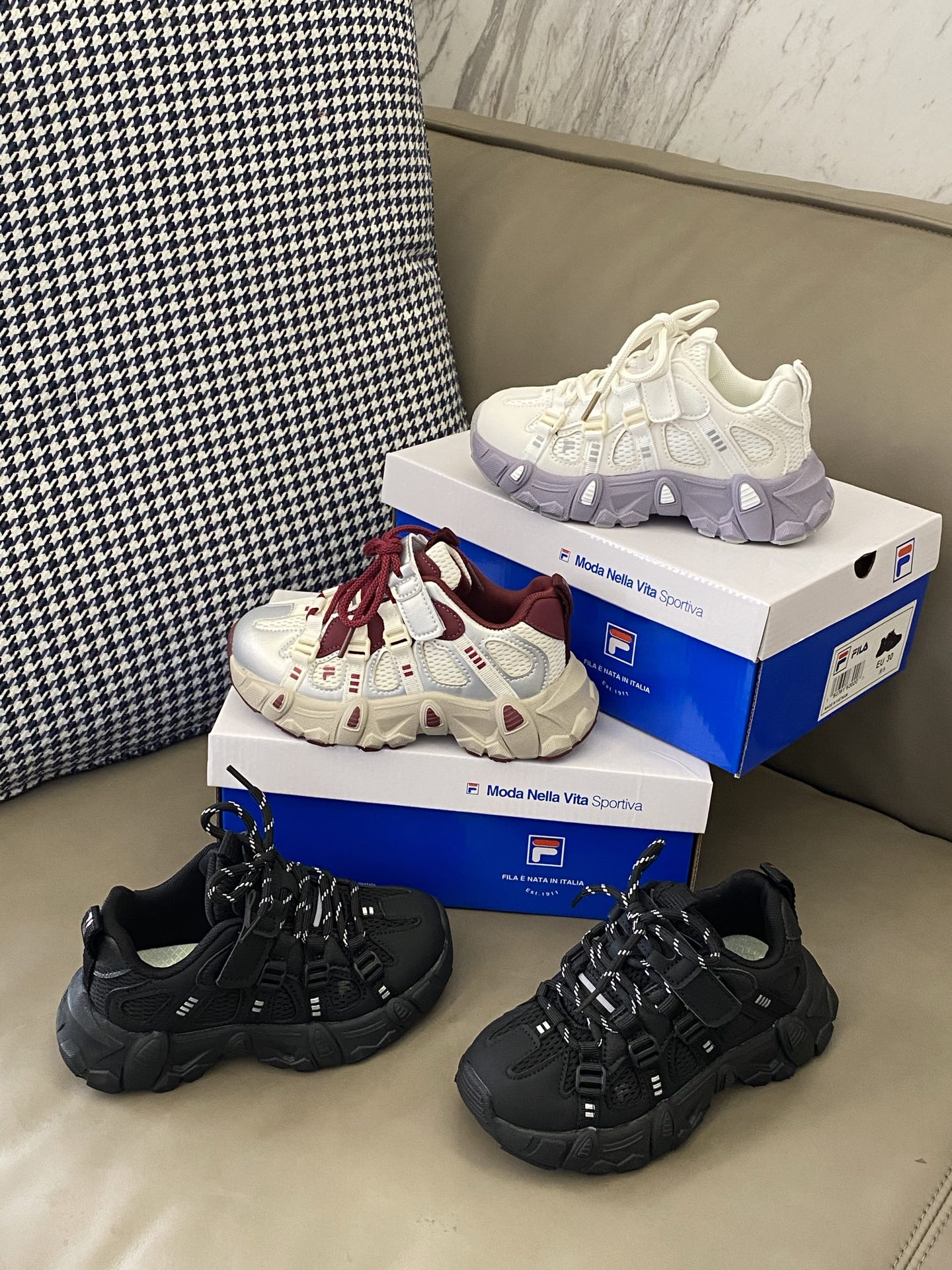 图片[6]-原图直出🌟 FL 网面魔术贴儿童登山鞋鞋带都是固定的不用担心会松开哦，内侧有个魔术贴，宝贝们自己穿脱都很方便😙特别友好贴心，方便又快捷，安利给宝妈们🤣鞋底的纹路也很清晰防滑耐磨🥰-选品中心