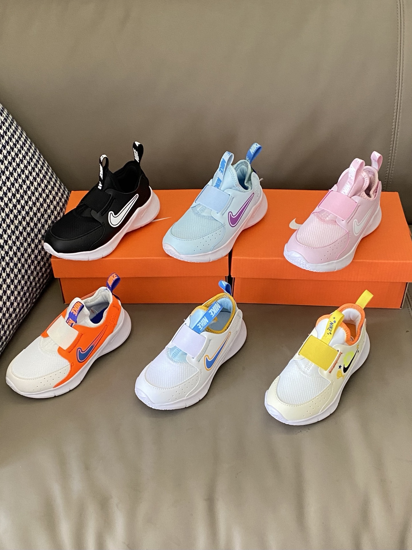 图片[5]-原图直出🌟 这么可爱的童鞋快带回家🤪鞋面网眼设计清爽透气💨一脚蹬设计方便宝贝穿脱✔️ 结合柔韧灵活的外底和强劲抓地设计，专为热爱玩耍的宝贝们打-选品中心