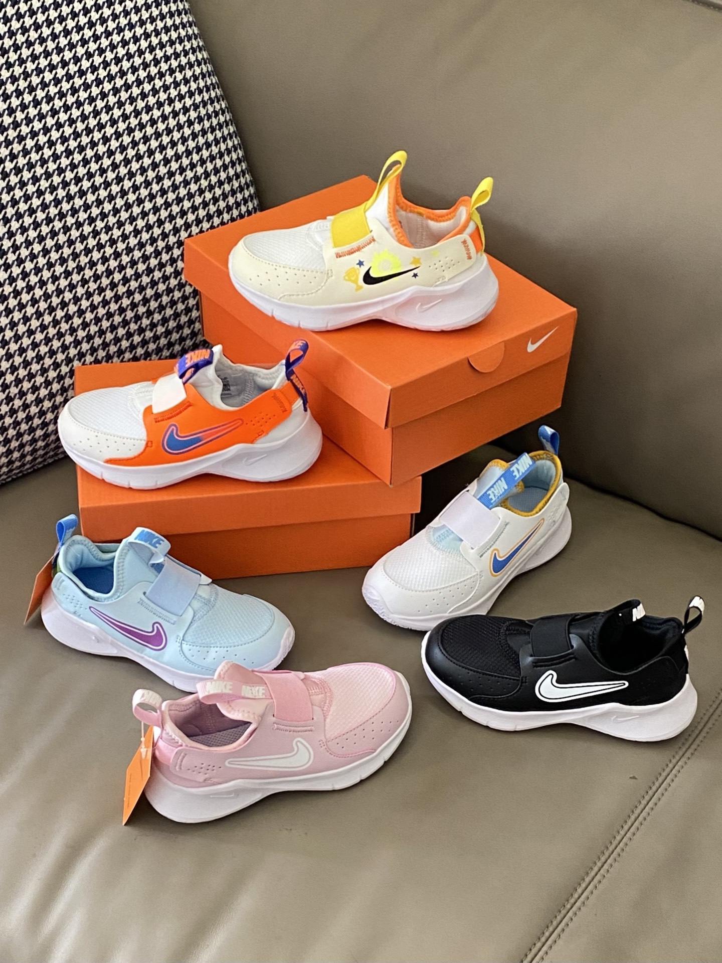 图片[6]-原图直出🌟 这么可爱的童鞋快带回家🤪鞋面网眼设计清爽透气💨一脚蹬设计方便宝贝穿脱✔️ 结合柔韧灵活的外底和强劲抓地设计，专为热爱玩耍的宝贝们打-选品中心