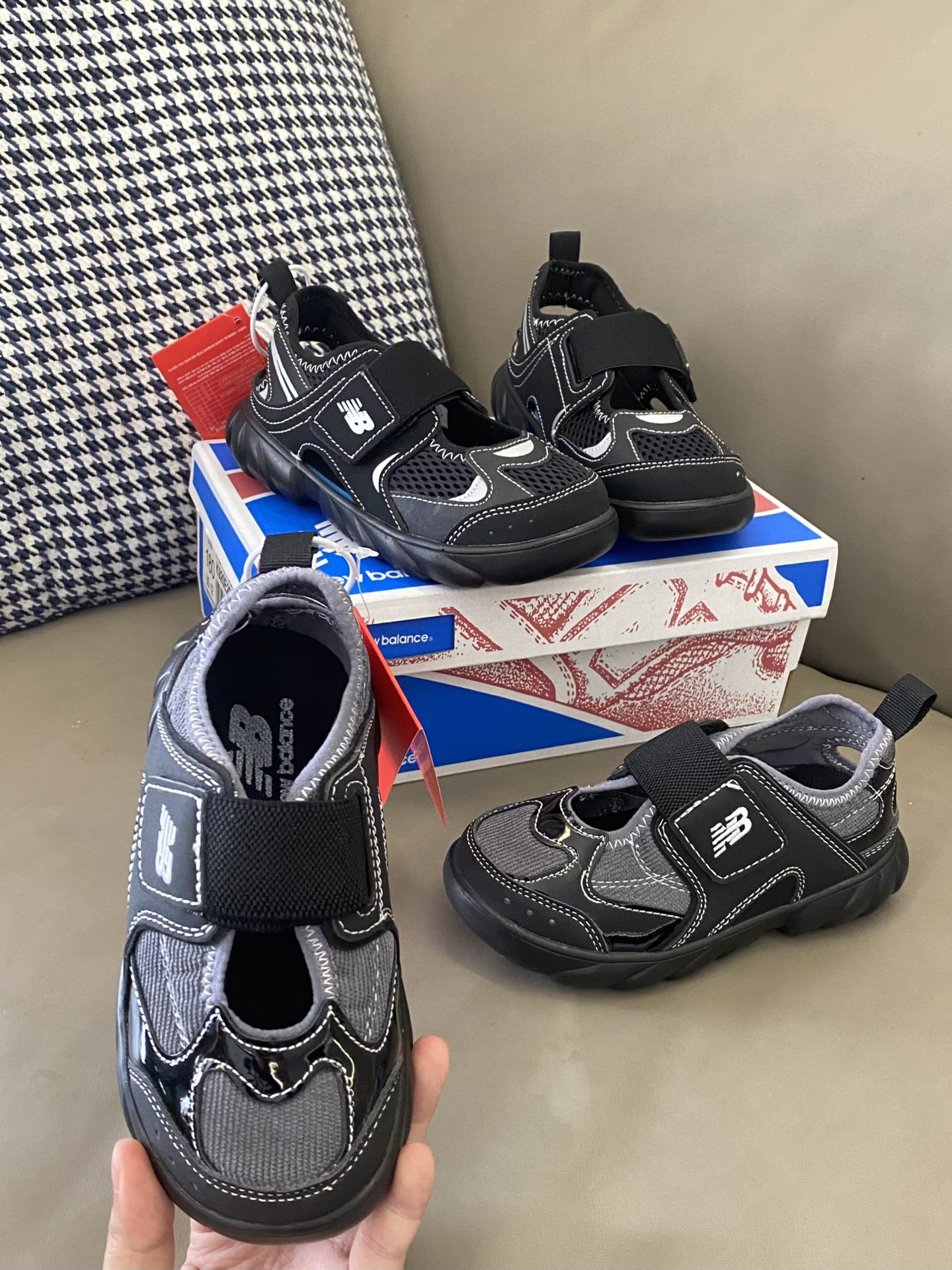 图片[4]-新增配色来咯💥这么可爱的鞋谁不爱呀～多样颜色供挑选🌈 又轻又软又好看😻韩里韩气的它真的简直没有缺点🤩𝗯𝗮𝗯𝘆的夏日鞋柜里一定要有它的位置!✌🏻-选品中心