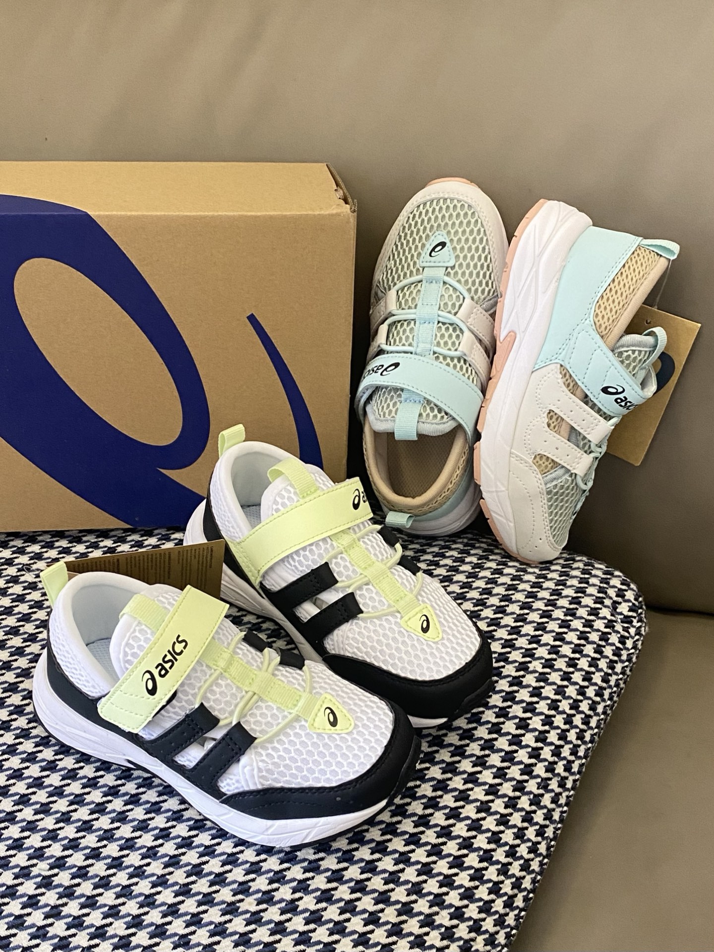 图片[8]-原图直出🌟 透气网布鞋面，搭配柔软内衬，长时间奔跑也不闷脚💨舒适度满分💯魔术贴设计，穿着方便舒适😍 鞋底防滑效果超棒👏🏻让宝宝在玩耍时更加安全放心😘L-选品中心