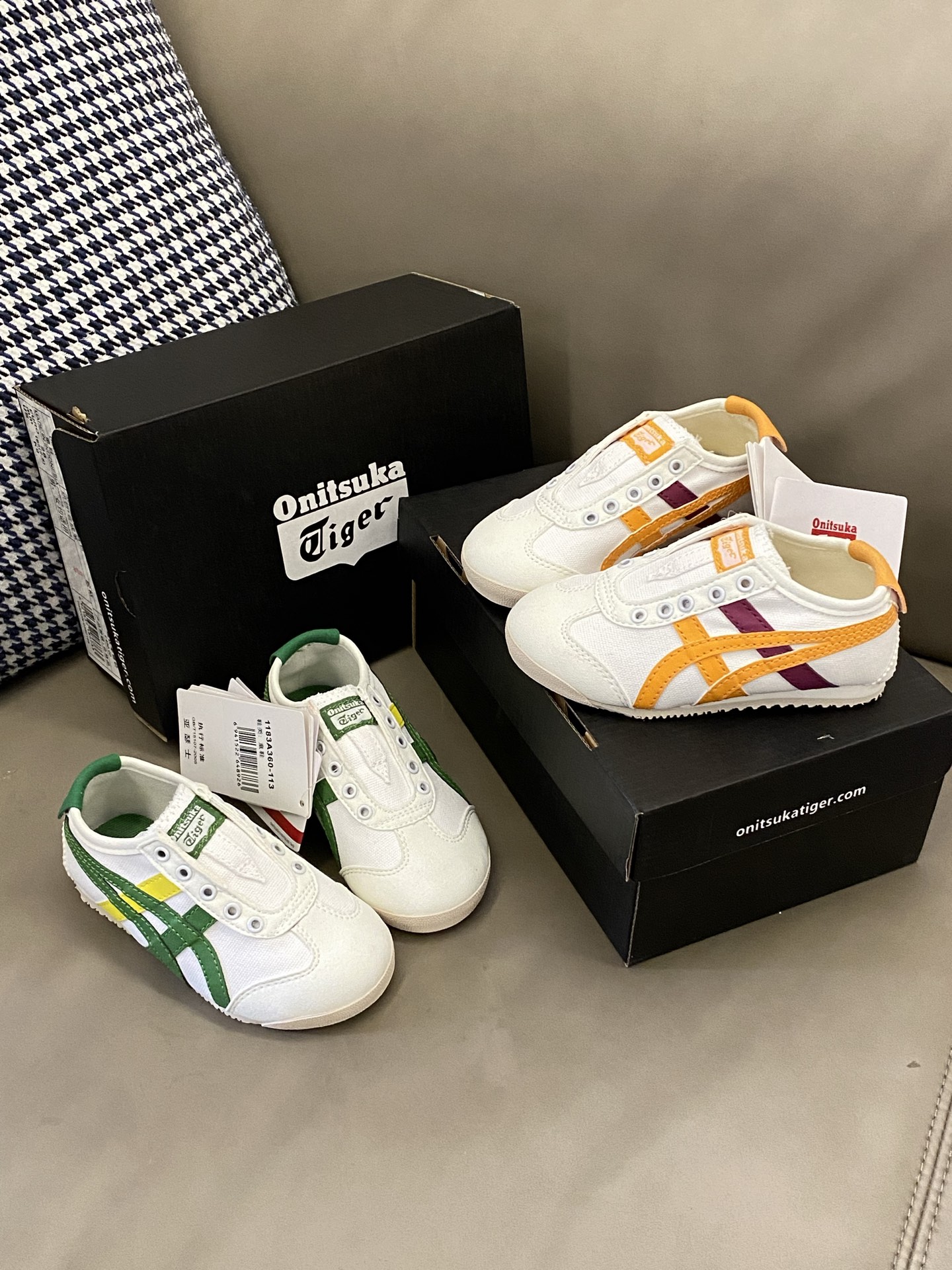 图片[6]-原图直出🌟 这款帆布鞋经典永不过时，穿着特别舒服😍鞋面采用织物合成革，一脚蹬设计方便宝贝穿脱✔️橡胶大底防滑耐磨抓地力强👍🏻MNA321-选品中心