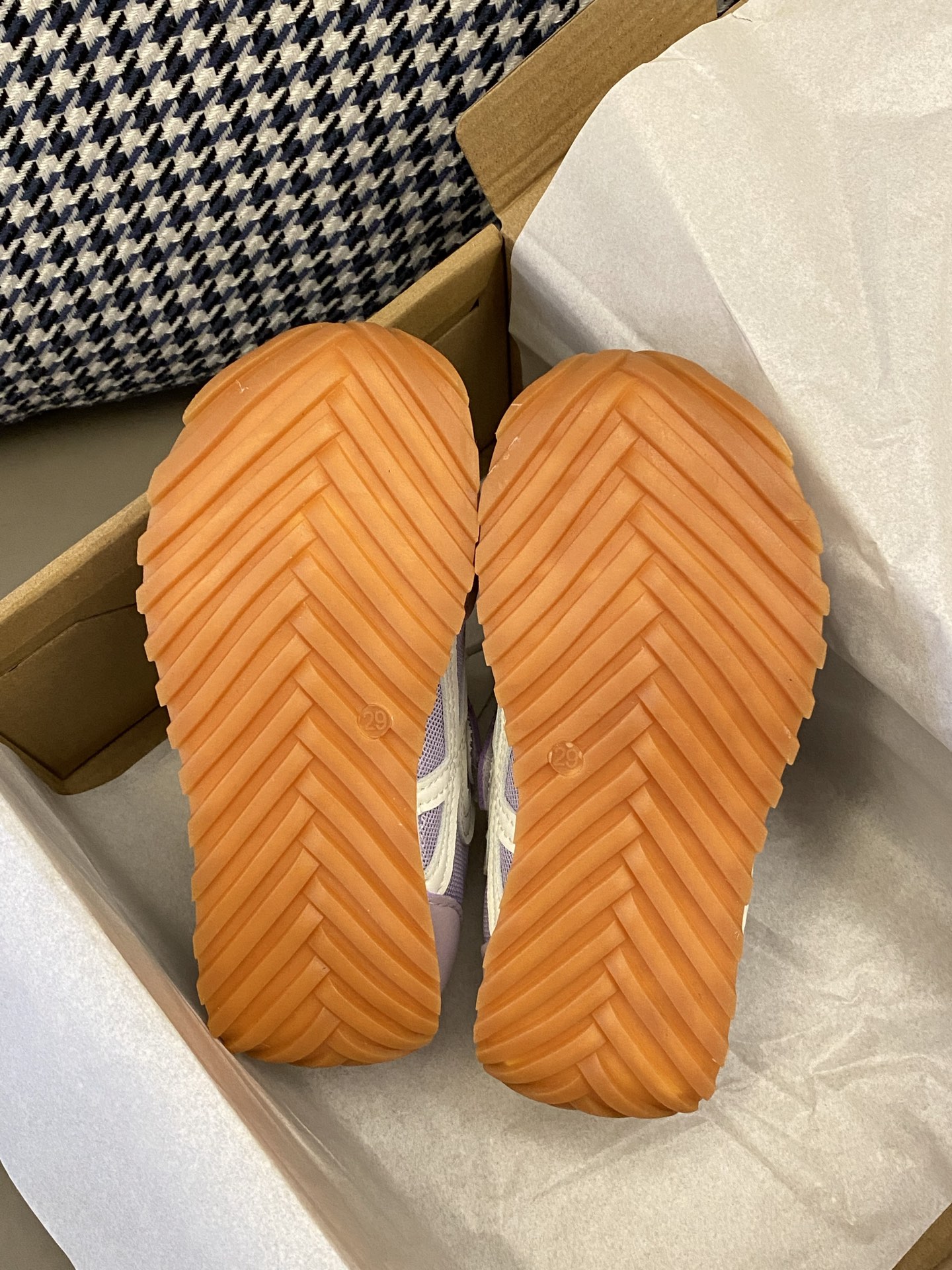 图片[9]-原图直出🌟 鞋面材质透气不闷汗，一年四季都🉑穿🤭小脚丫时刻保持干爽舒适~质量更是没得说，耐脏又耐磨😍 经得起宝贝各种折腾😃鞋底防滑效果好👍🏻MNA324-选品中心