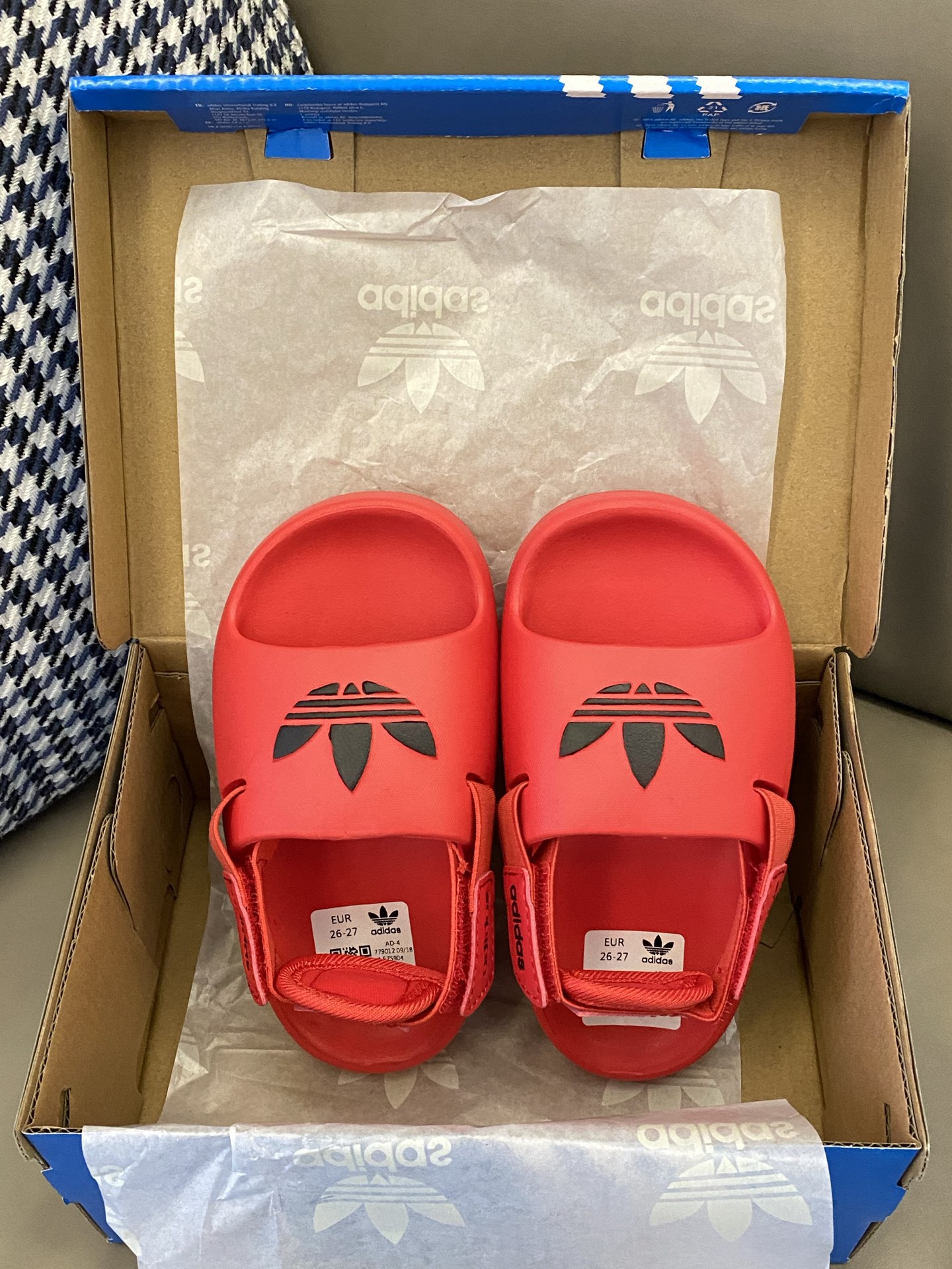 图片[2]-原图直出🌟 👀时髦小孩的穿搭神器🤩常规版型，鞋跟可拆卸魔术贴粘扣带，方便穿脱🥰鞋底防滑耐磨😎多款颜色可选，总有一款会是宝宝的最爱-选品中心