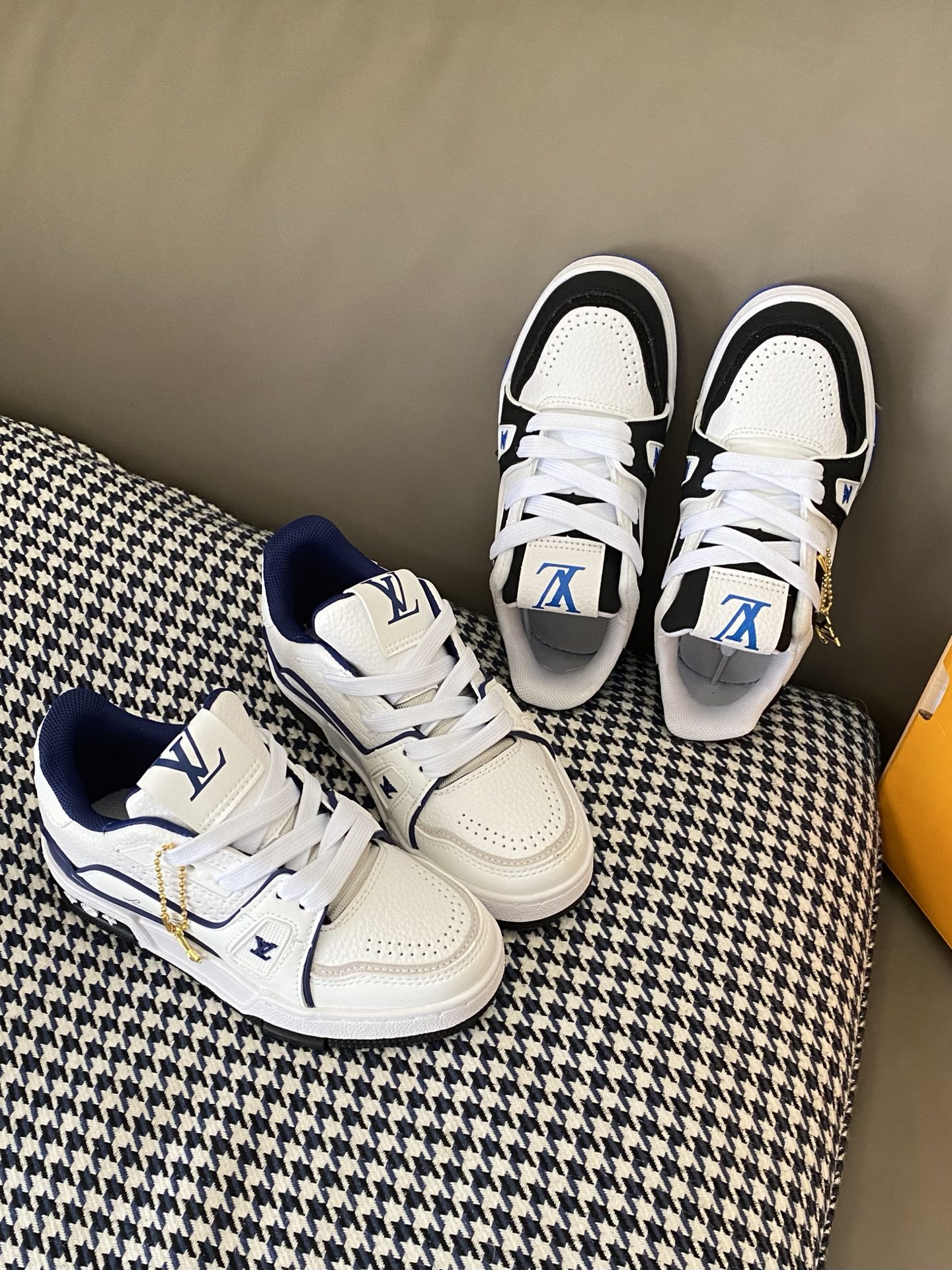 图片[8]-原图直出🌟 挖到宝!!强推这款LV儿童板鞋😍😍😍 穿这个走了快一个钟头一点都不磨脚，巨舒适😱鞋底防滑耐磨✔️品控没得说🤭穿上酷酷的-选品中心