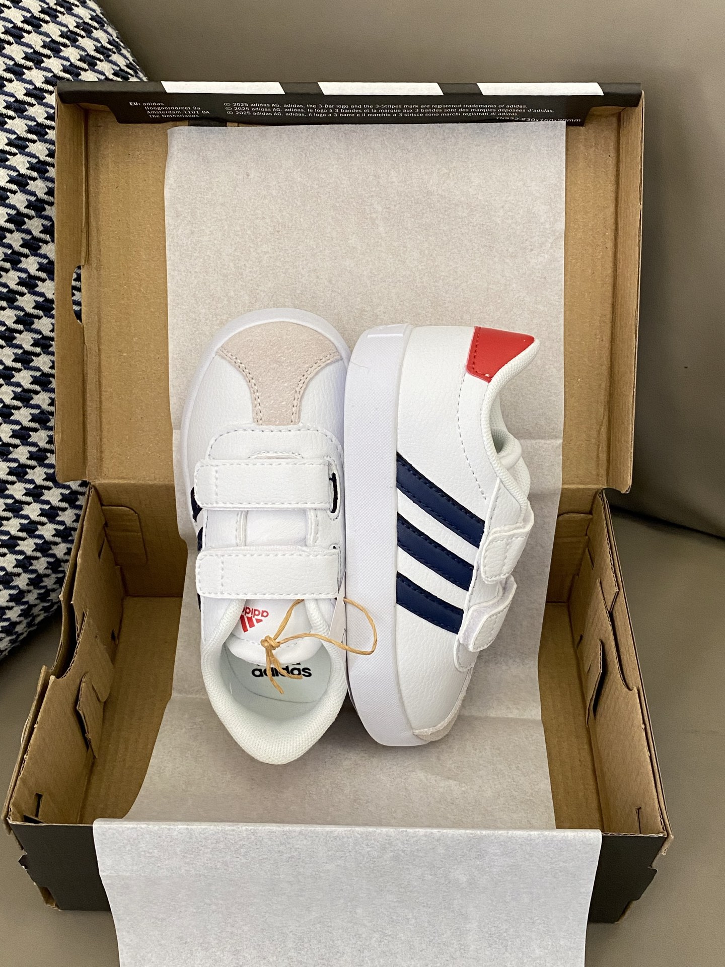 图片[2]-原图直出🌟 超嗲的配色，上脚超好看😍橡胶耐磨防滑大底，脚感超赞👍🏻 小童双魔术贴设计，大童松紧带+魔术贴设计穿脱超方便-选品中心