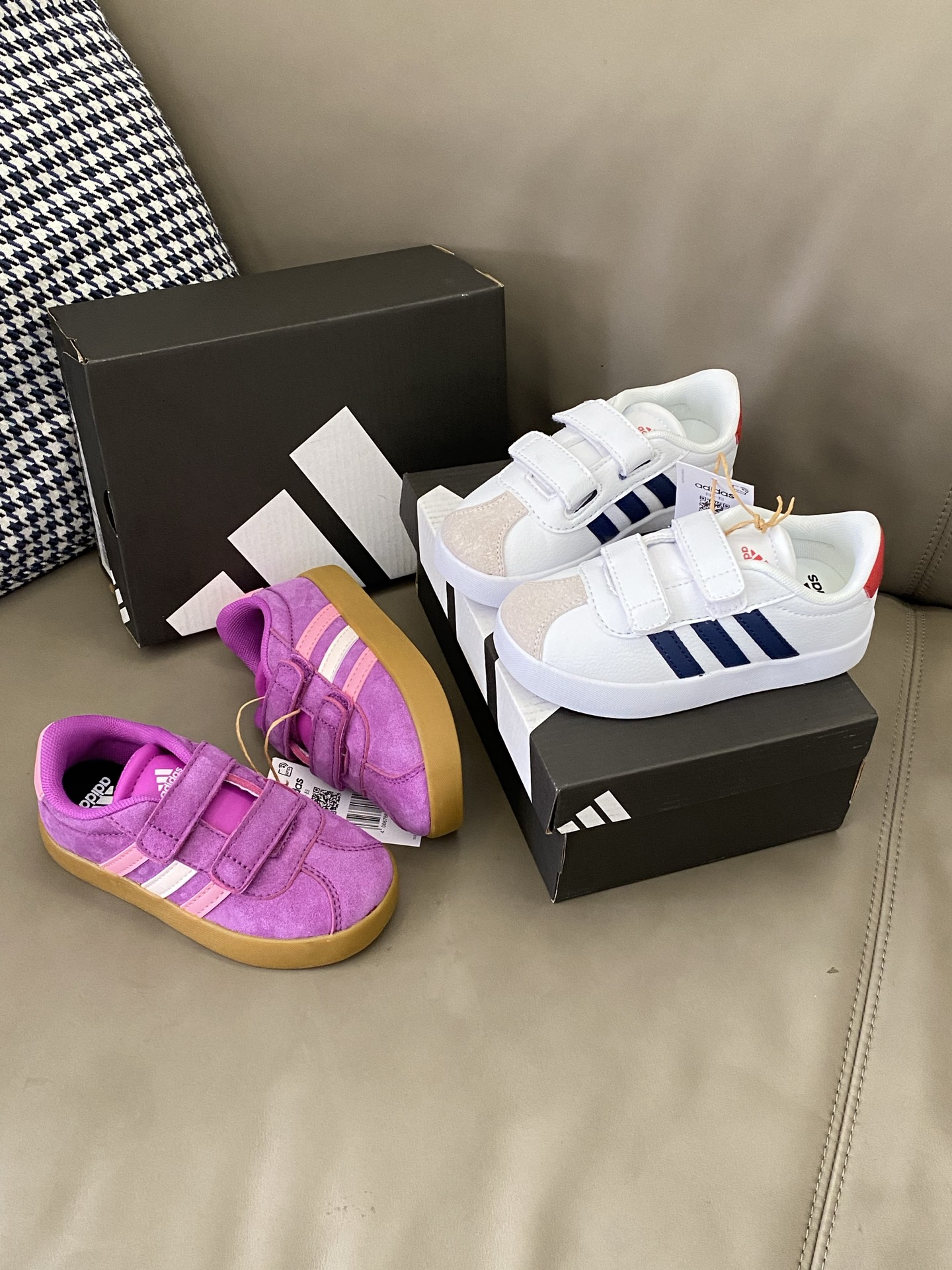 图片[3]-原图直出🌟 超嗲的配色，上脚超好看😍橡胶耐磨防滑大底，脚感超赞👍🏻 小童双魔术贴设计，大童松紧带+魔术贴设计穿脱超方便-选品中心