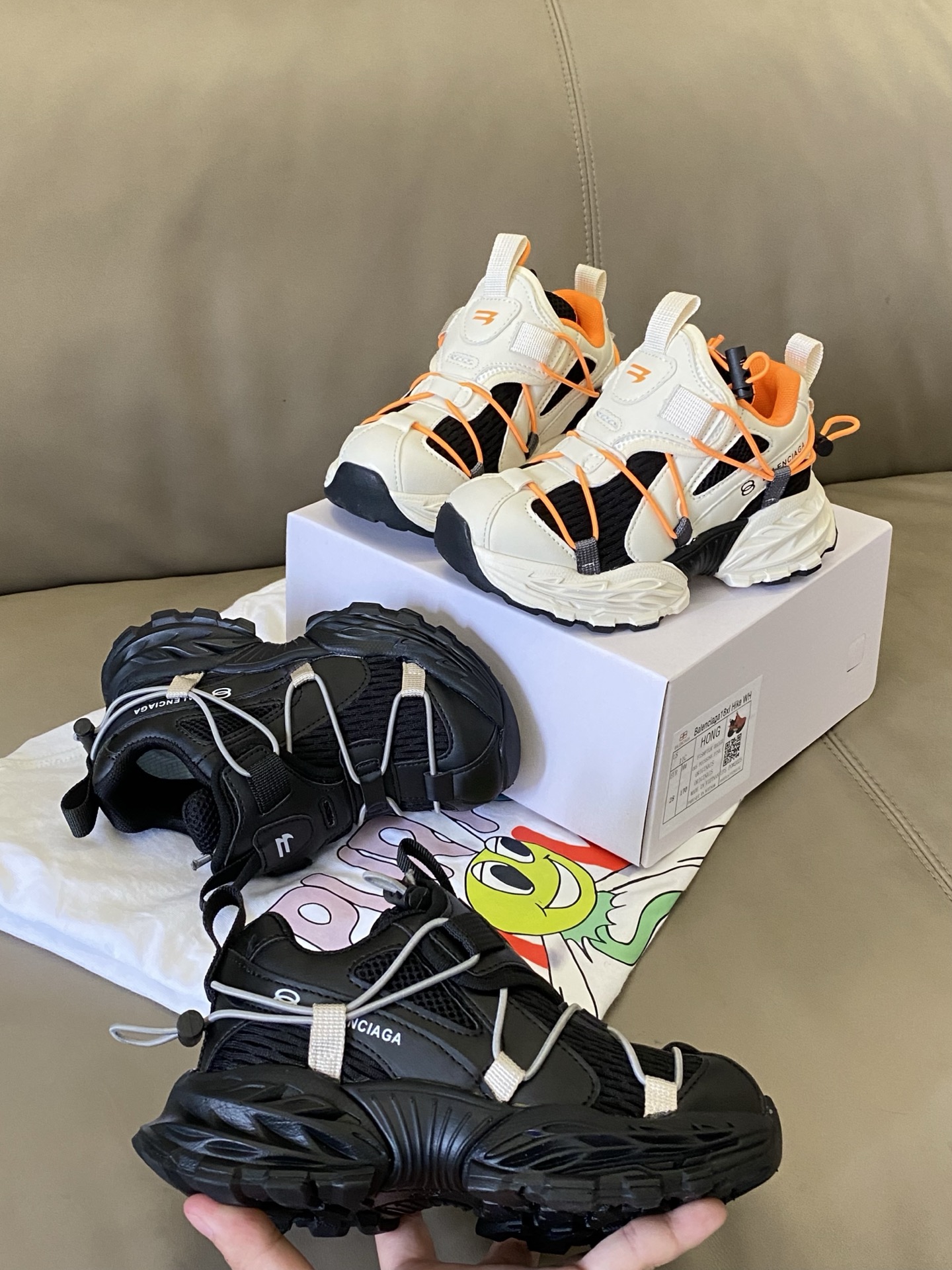 图片[3]-原图直出🌟 巴家儿童登山鞋鞋面圆头+抽绳设计上脚秒变宽脚福音😻鞋舌立体填充超柔软，暴走2小时不磨脚👣 一脚蹬设计方便宝贝穿脱✅鞋底具有防滑功能，能在不同路面提供良好抓地力😇-选品中心