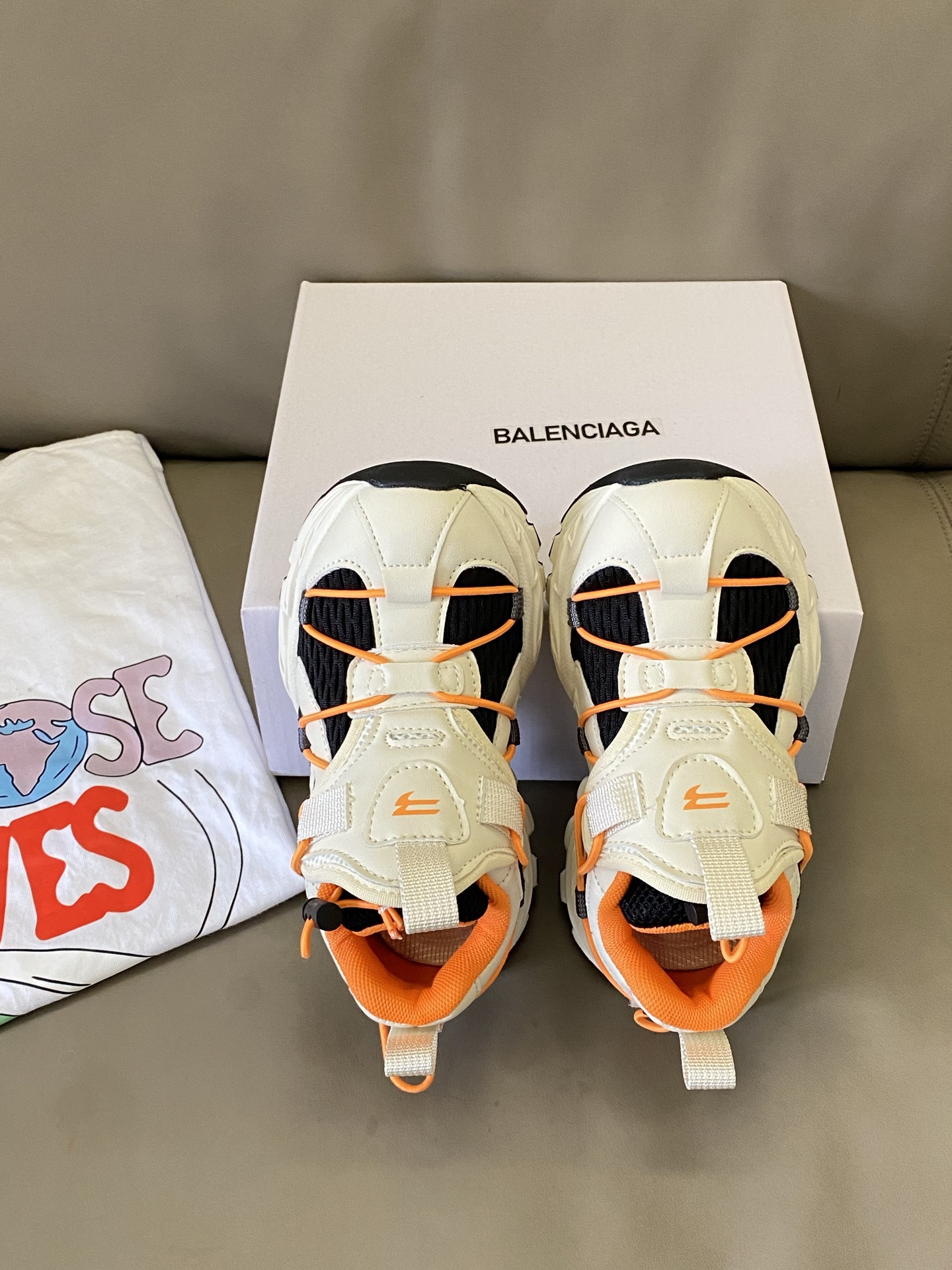 图片[2]-原图直出🌟 巴家儿童登山鞋鞋面圆头+抽绳设计上脚秒变宽脚福音😻鞋舌立体填充超柔软，暴走2小时不磨脚👣 一脚蹬设计方便宝贝穿脱✅鞋底具有防滑功能，能在不同路面提供良好抓地力😇-选品中心