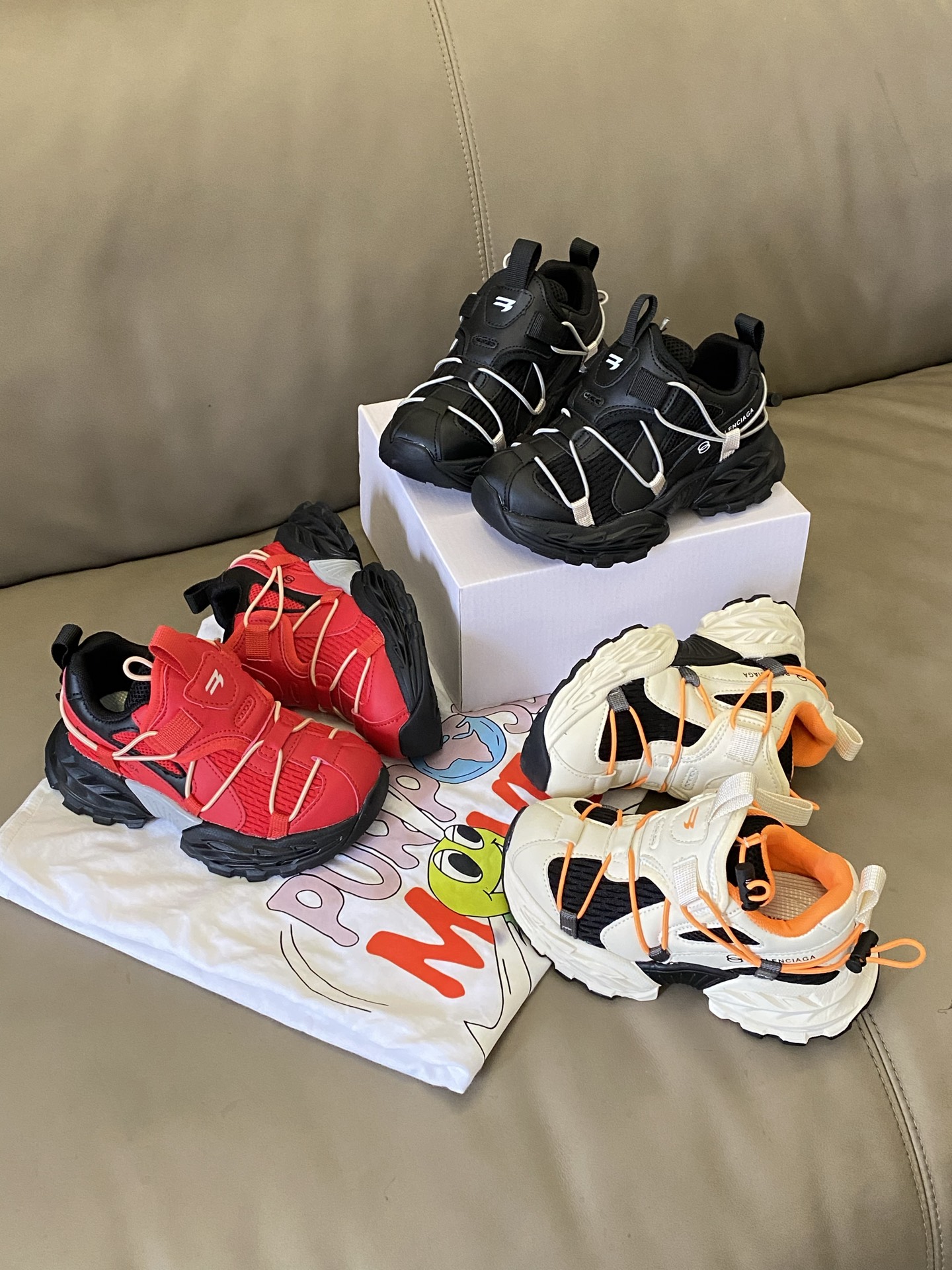 图片[8]-原图直出🌟 巴家儿童登山鞋鞋面圆头+抽绳设计上脚秒变宽脚福音😻鞋舌立体填充超柔软，暴走2小时不磨脚👣 一脚蹬设计方便宝贝穿脱✅鞋底具有防滑功能，能在不同路面提供良好抓地力😇-选品中心