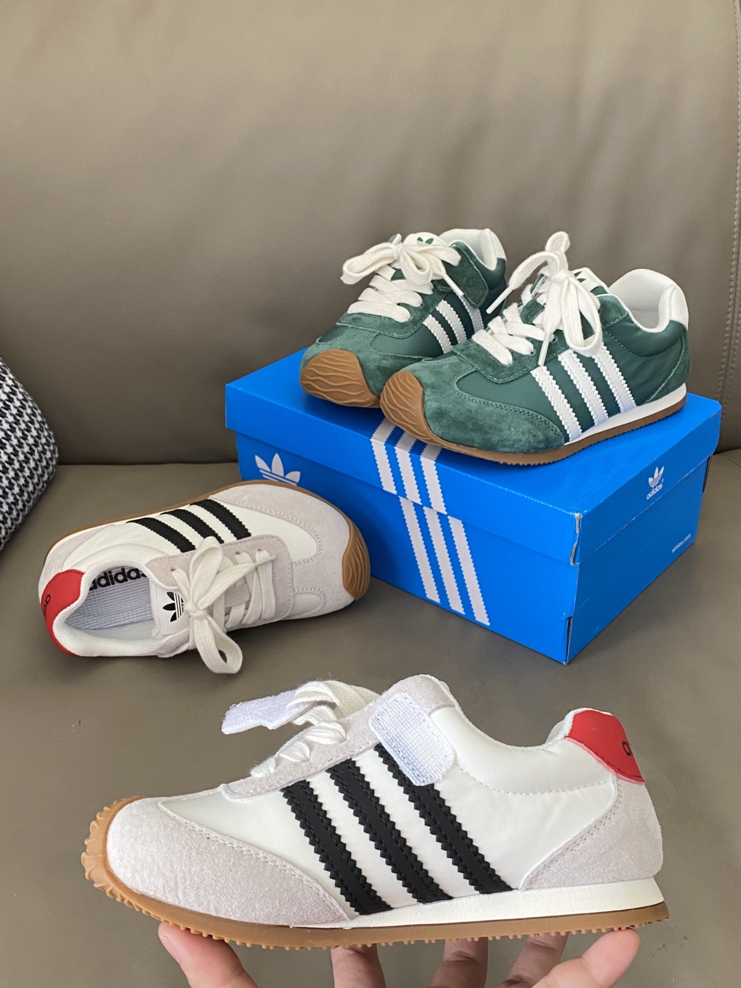 图片[3]-原图直出🌟 这个夏天谁还没有一双运动鞋呀😻质感不用多说，脚感很不错👏🏻魔术贴设计方便宝贝穿脱🤩鞋底防滑耐磨抓地力强👍🏻简直是春夏换季的救星🌟M-选品中心