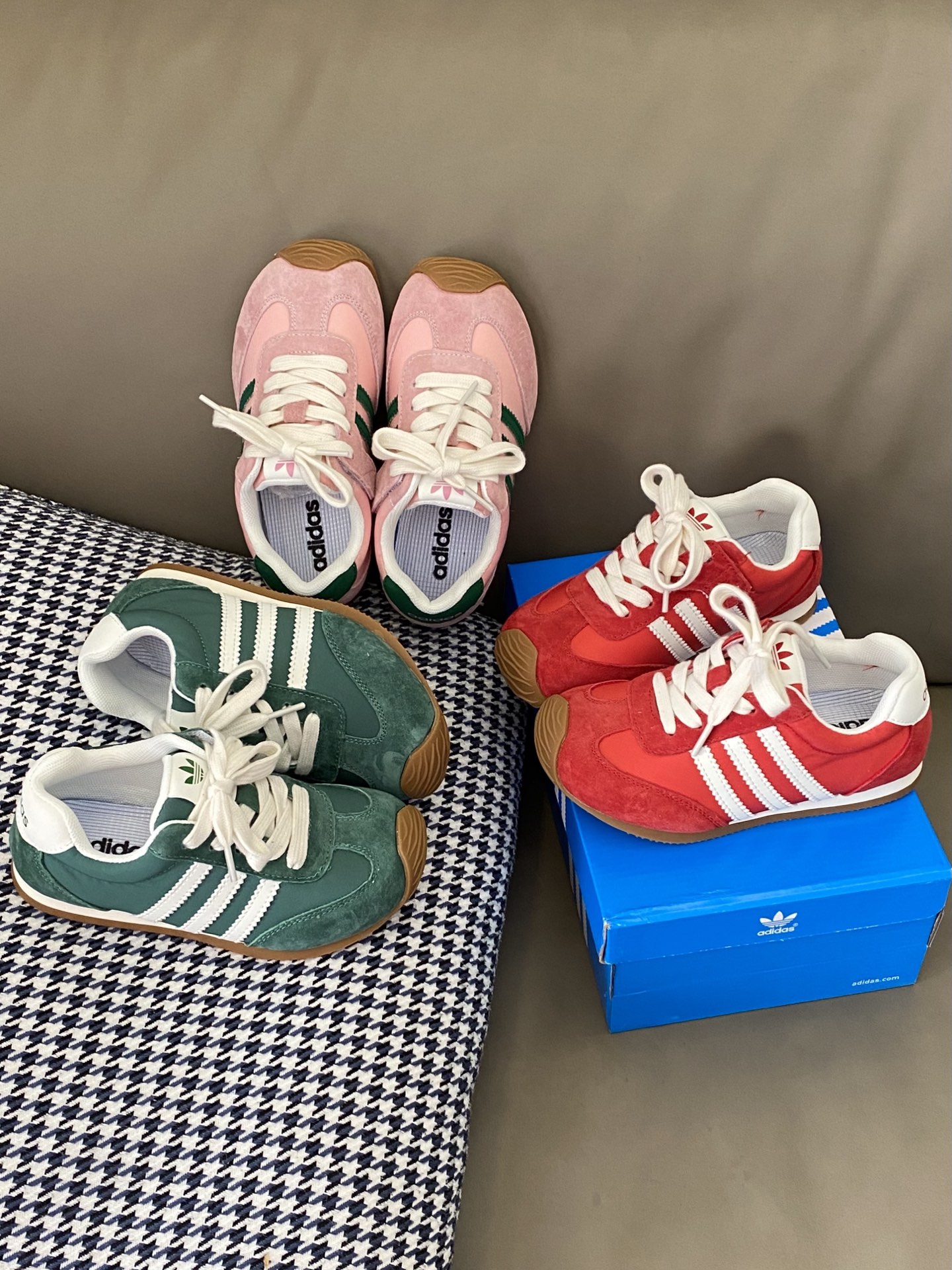 图片[4]-原图直出🌟 这个夏天谁还没有一双运动鞋呀😻质感不用多说，脚感很不错👏🏻魔术贴设计方便宝贝穿脱🤩鞋底防滑耐磨抓地力强👍🏻简直是春夏换季的救星🌟M-选品中心