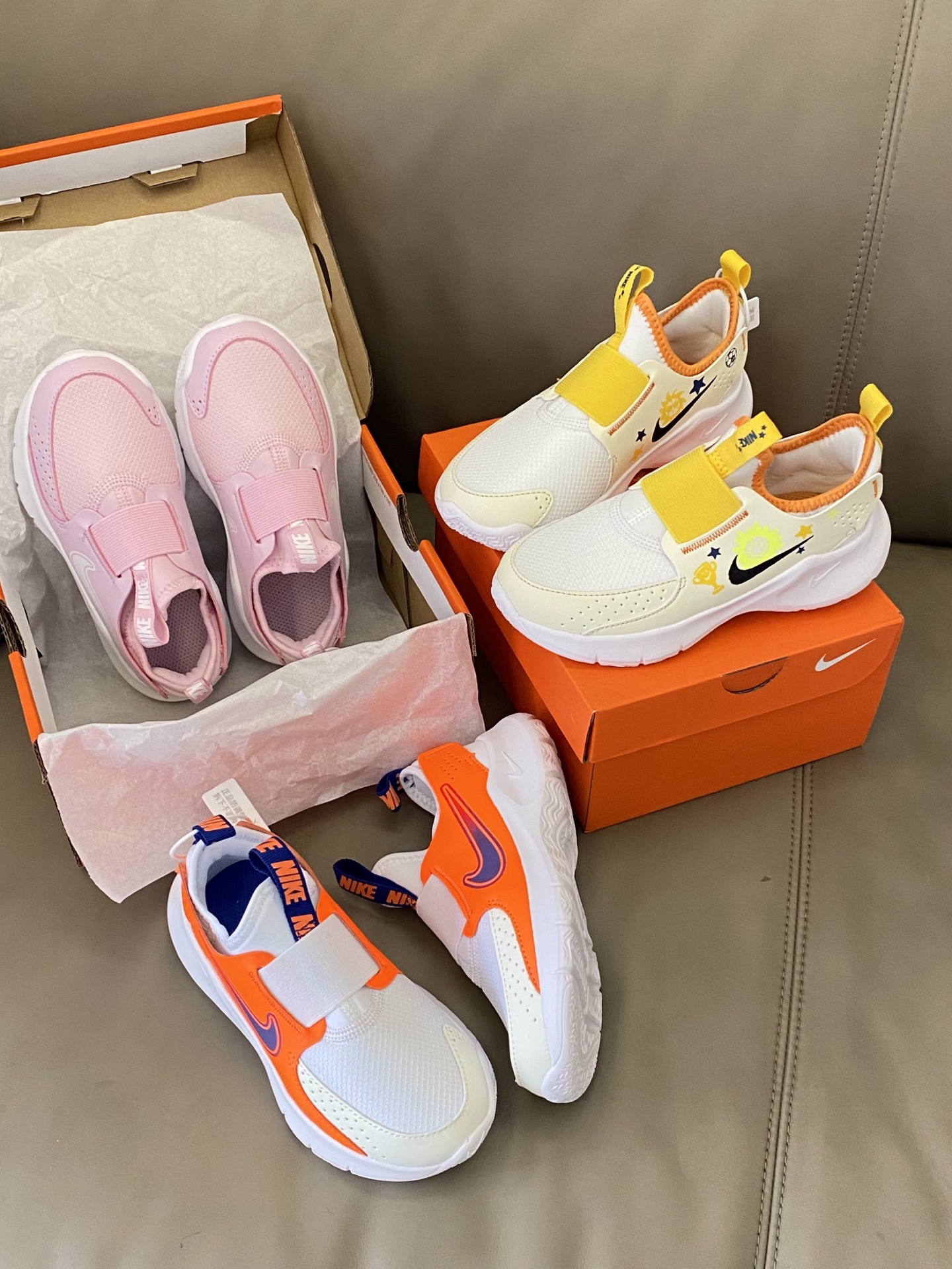 图片[4]-原图直出🌟 这么可爱的童鞋很难不爱吧🤣一脚蹬设计方便宝贝穿脱✅一蹬一拉宝贝立马开玩😻鞋面网布设计宝贝再也不怕闷脚丫🦶🏻穿着透气性好上脚很舒服🥳-选品中心