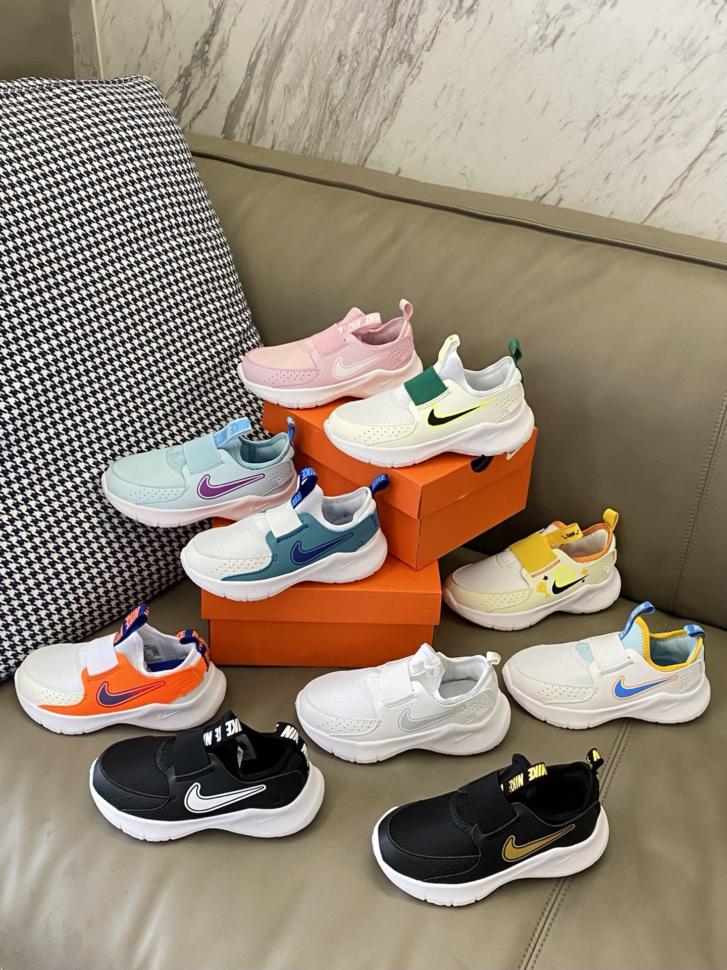 图片[8]-原图直出🌟 这么可爱的童鞋很难不爱吧🤣一脚蹬设计方便宝贝穿脱✅一蹬一拉宝贝立马开玩😻鞋面网布设计宝贝再也不怕闷脚丫🦶🏻穿着透气性好上脚很舒服🥳-选品中心