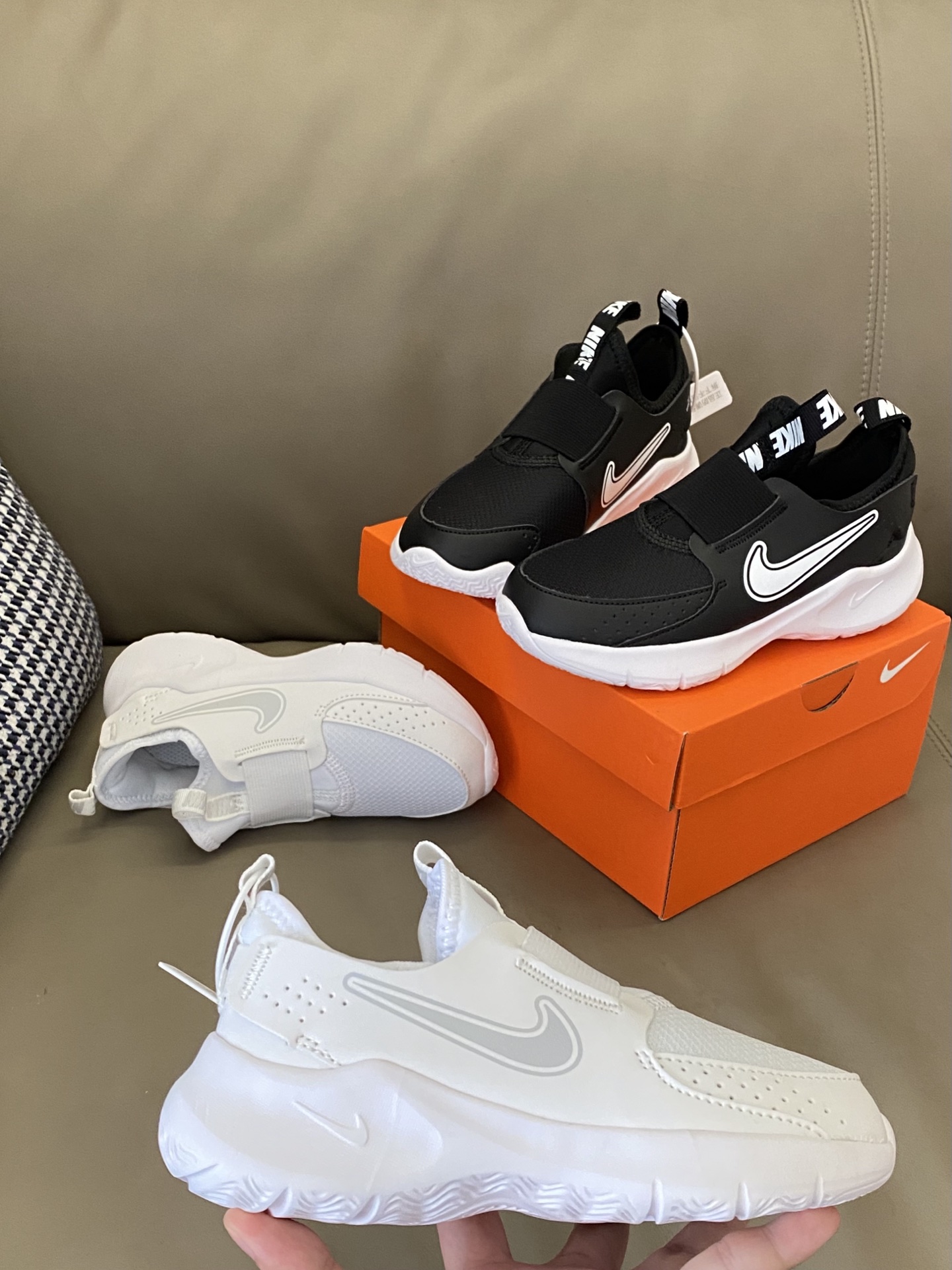 图片[3]-原图直出🌟 这么可爱的童鞋很难不爱吧🤣一脚蹬设计方便宝贝穿脱✅一蹬一拉宝贝立马开玩😻鞋面网布设计宝贝再也不怕闷脚丫🦶🏻穿着透气性好上脚很舒服🥳-选品中心