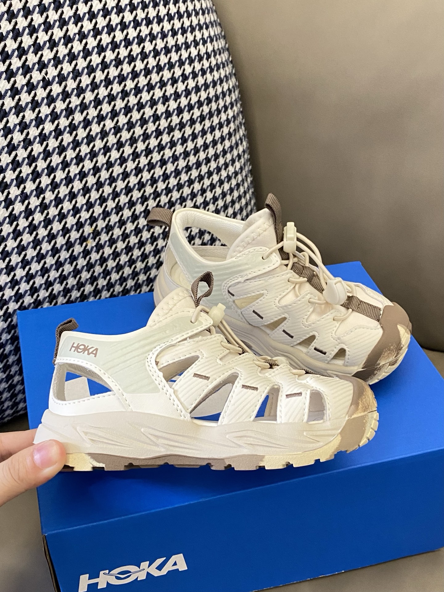 图片[8]-原图直出🌟 夏天人手必备凉鞋谁还没有松紧带设计，方便宝贝穿脱✔️包头设计防撞防踢保护脚趾🦶🏻鞋底防滑耐磨🫣宝贝夏天日常外穿必备😇-选品中心