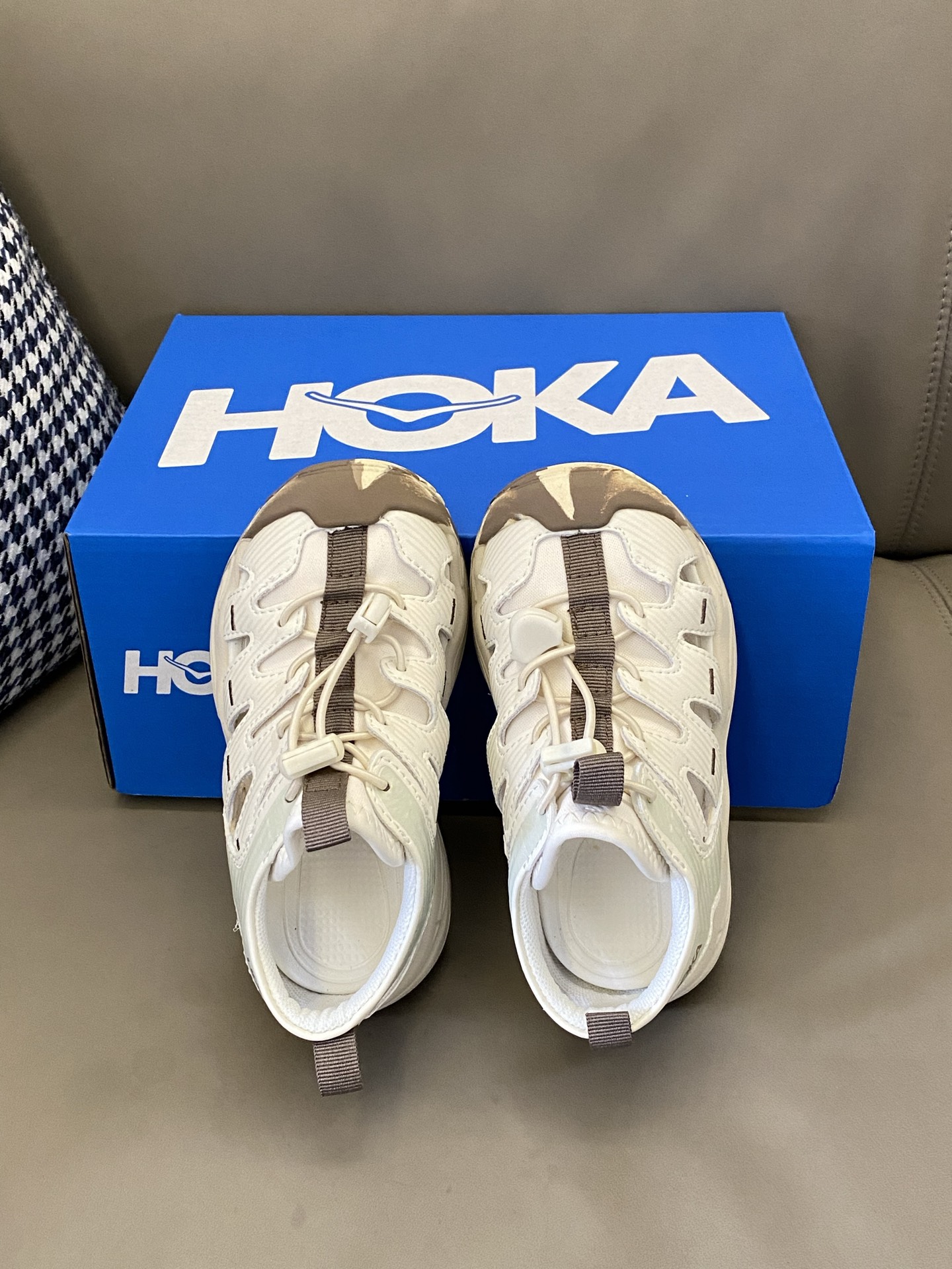 图片[2]-原图直出🌟 夏天人手必备凉鞋谁还没有松紧带设计，方便宝贝穿脱✔️包头设计防撞防踢保护脚趾🦶🏻鞋底防滑耐磨🫣宝贝夏天日常外穿必备😇-选品中心