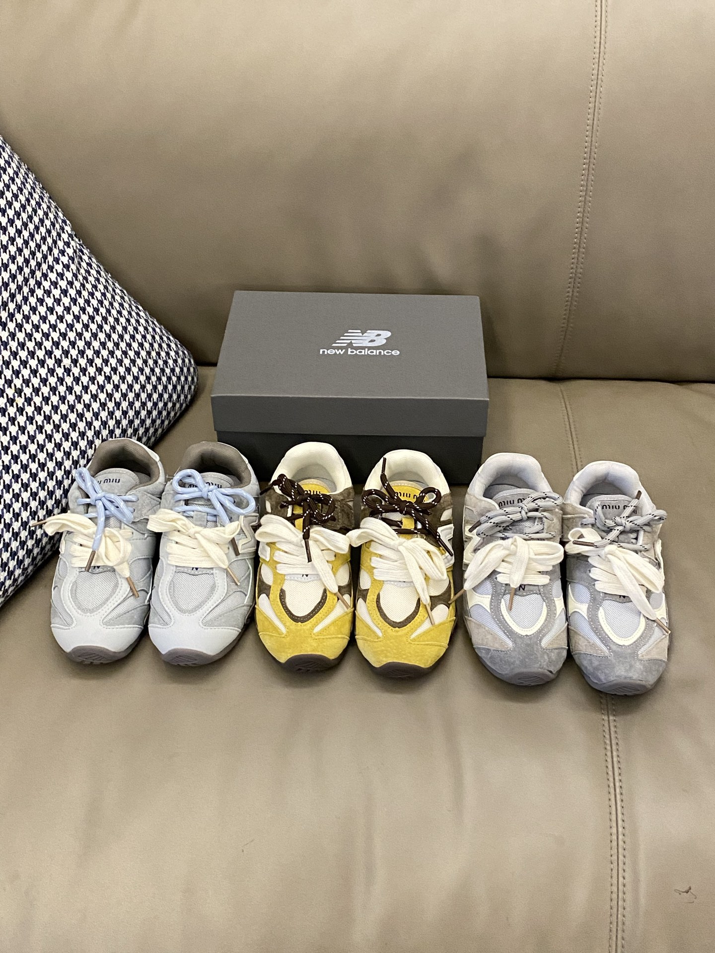 图片[5]-原图直出🌟 NB 530MIUMIU同款运动鞋双鞋带+魔术贴设计方便穿脱✅鞋面采用优质材质，透气性极佳🤭鞋底防滑耐磨让宝贝无论在何种地形都能稳固步伐，行走自如🛤️-选品中心