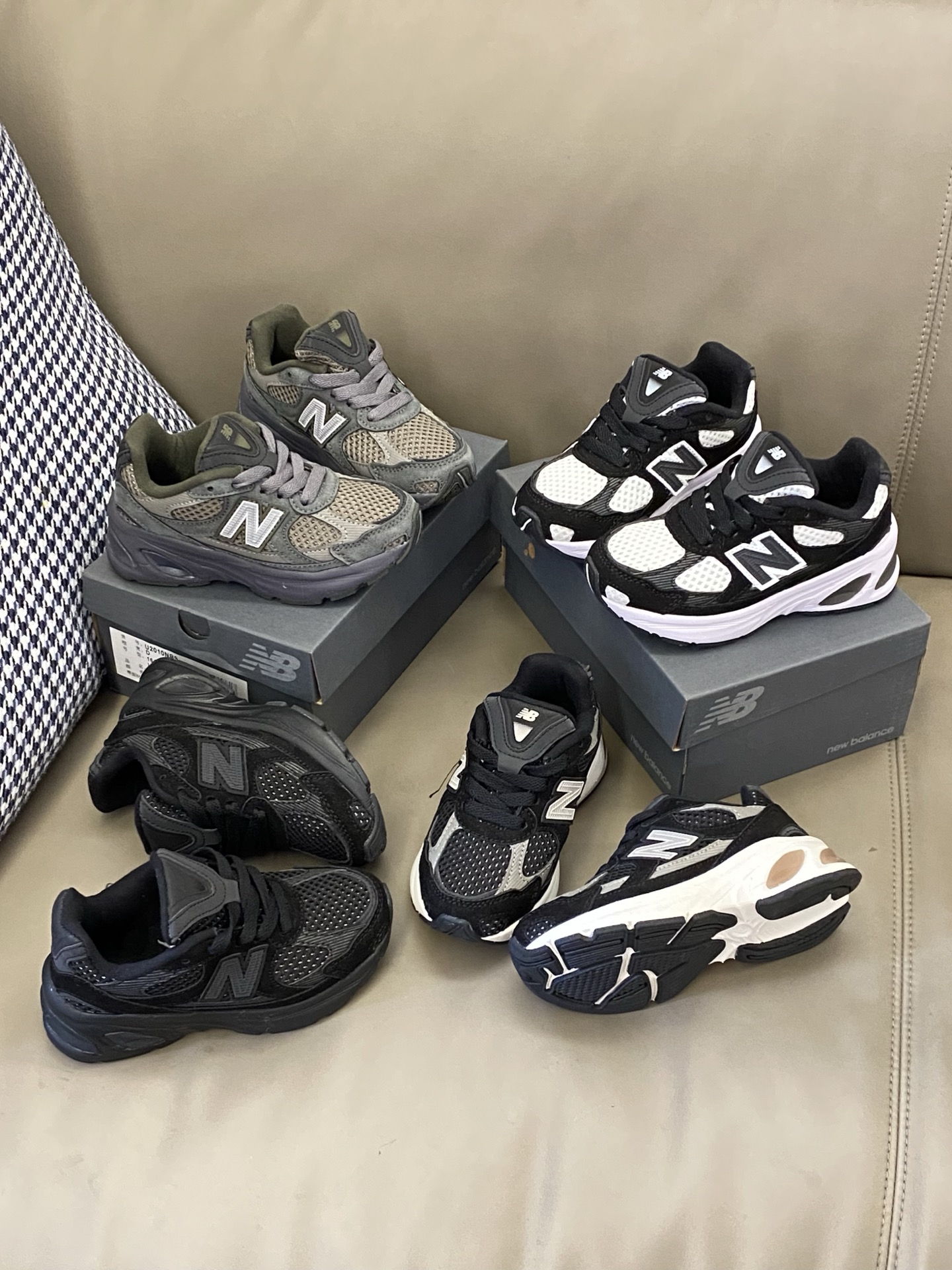 图片[2]-原图直出🌟 我尊嘟是入了一双又一双的节奏🎶配色看着好舒服🫠鞋面网布设计干爽透气💨外带增高效果🤩上脚很软很舒服🤗韩气休闲十足🌟炒鸡百搭好看很喜欢😘尺码：26-37.💰-选品中心