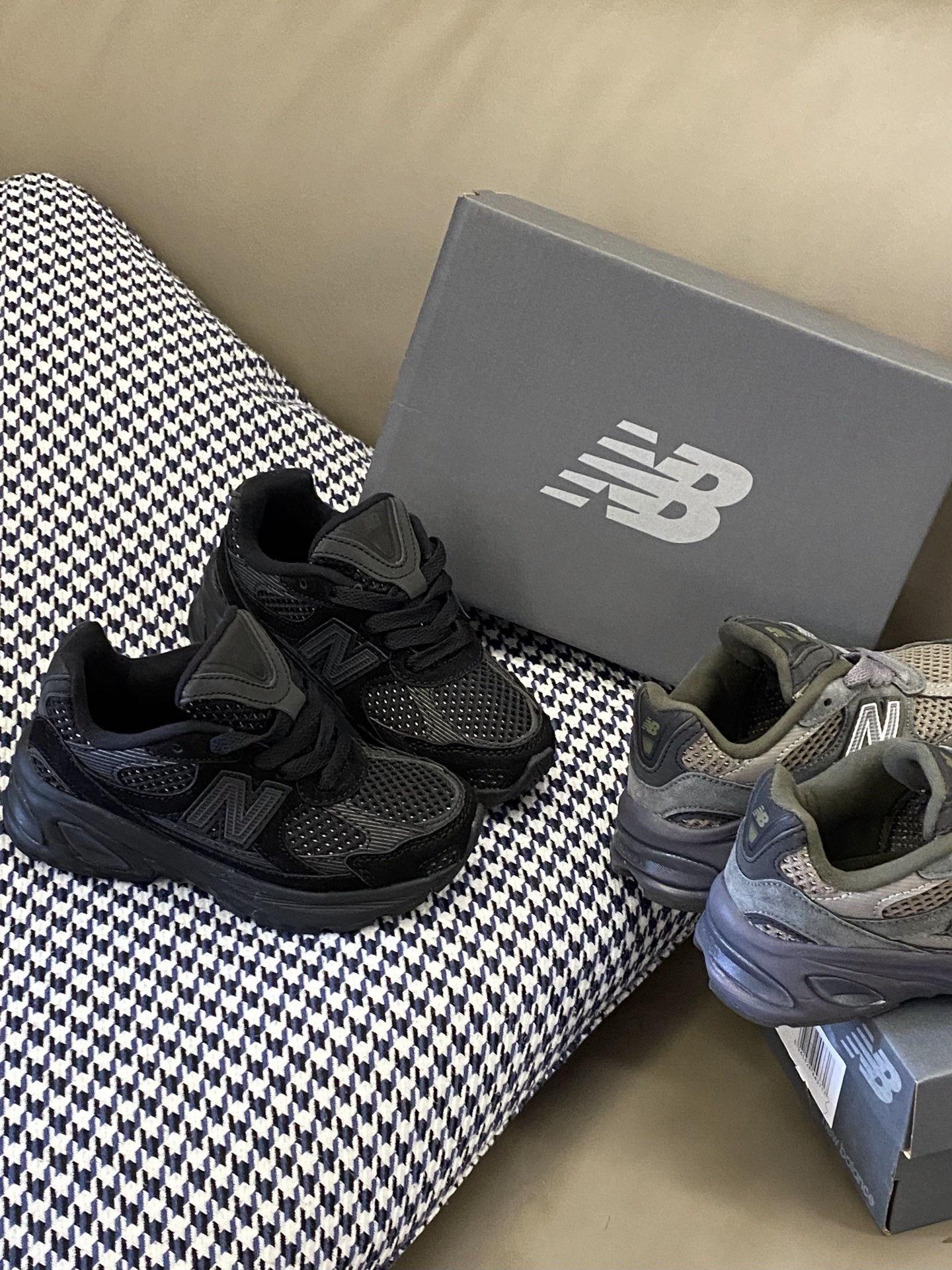 图片[7]-原图直出🌟 我尊嘟是入了一双又一双的节奏🎶配色看着好舒服🫠鞋面网布设计干爽透气💨外带增高效果🤩上脚很软很舒服🤗韩气休闲十足🌟炒鸡百搭好看很喜欢😘尺码：26-37.💰-选品中心